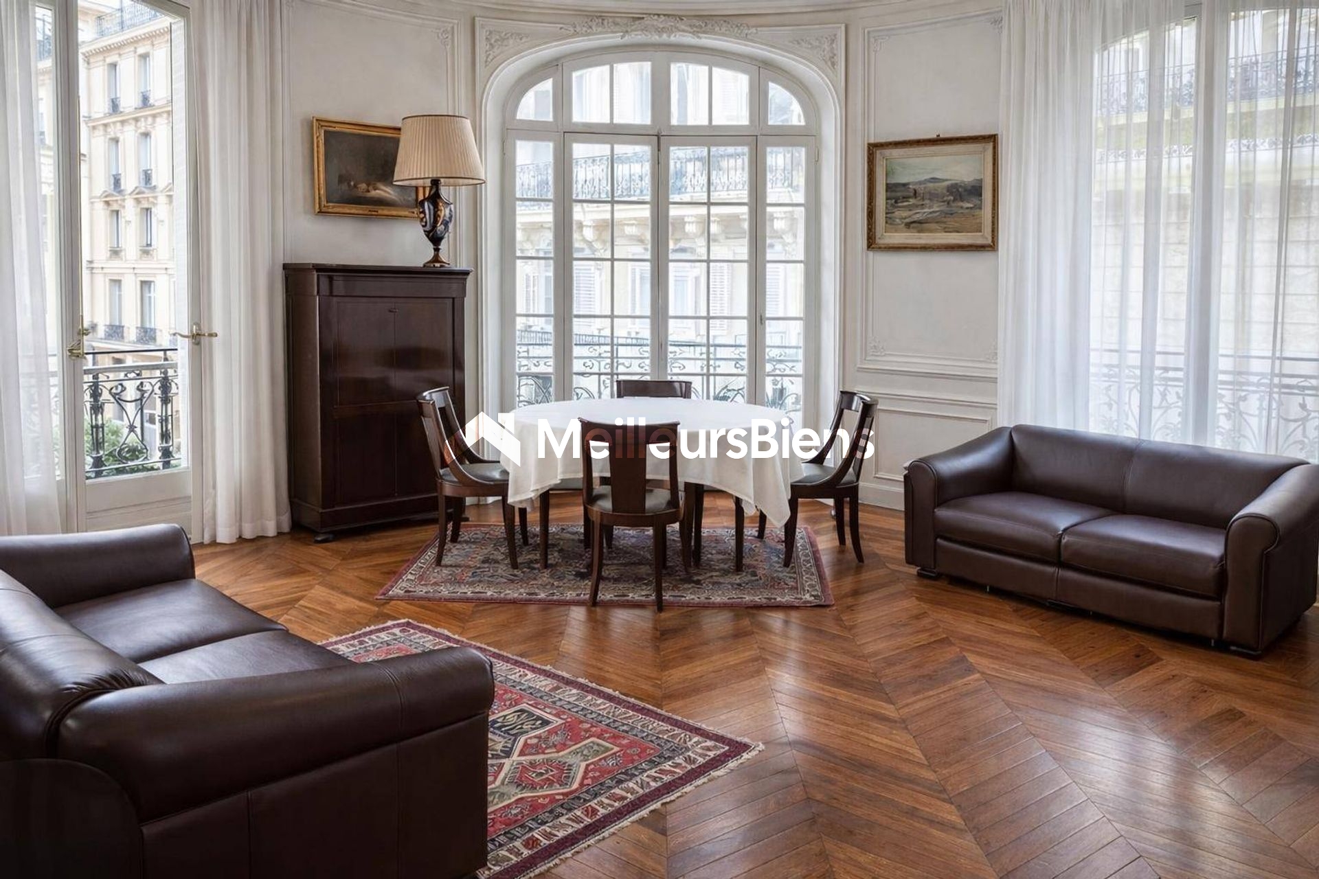 PARIS 17ᵉ – AVENUE NIEL Appartement de réception
