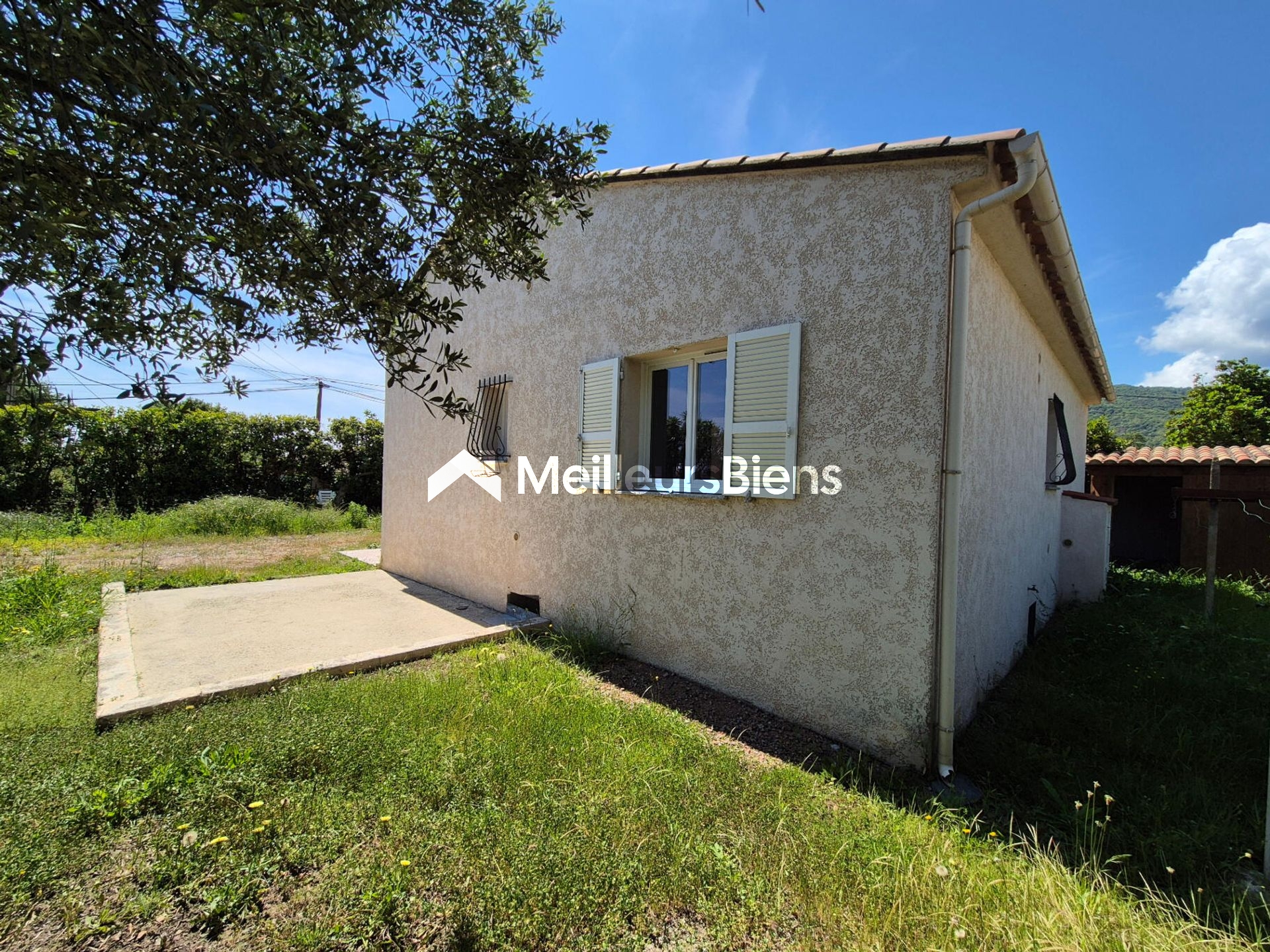Très jolie maison à vendre de 75m2  sise sur un terrain de 650m2
