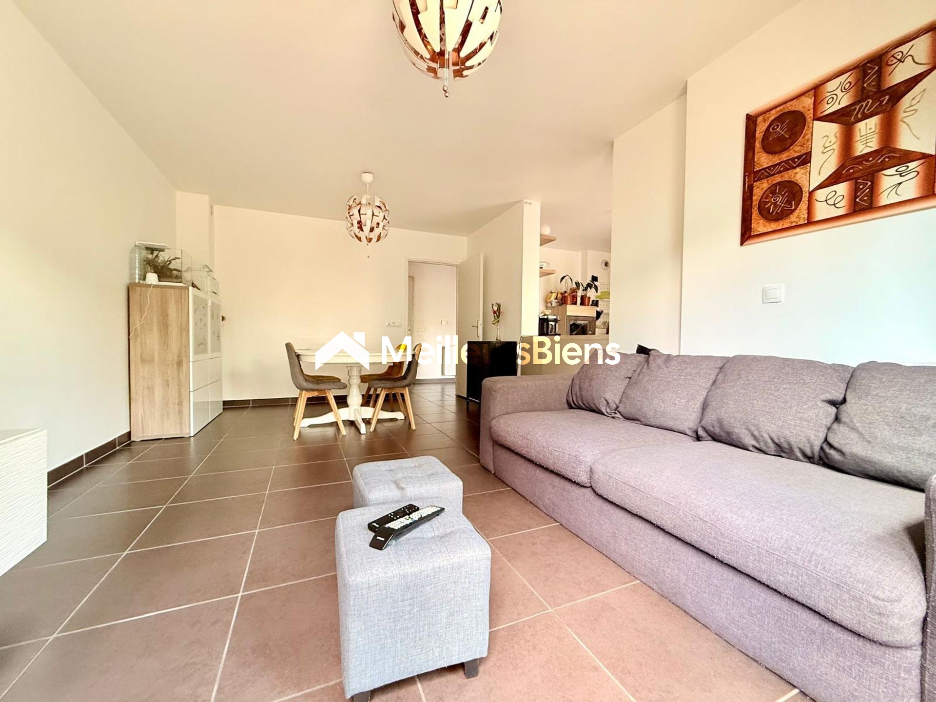 MAISON FAMILIALE 3 CHAMBRES AVEC JARDIN ENSOLEILLE