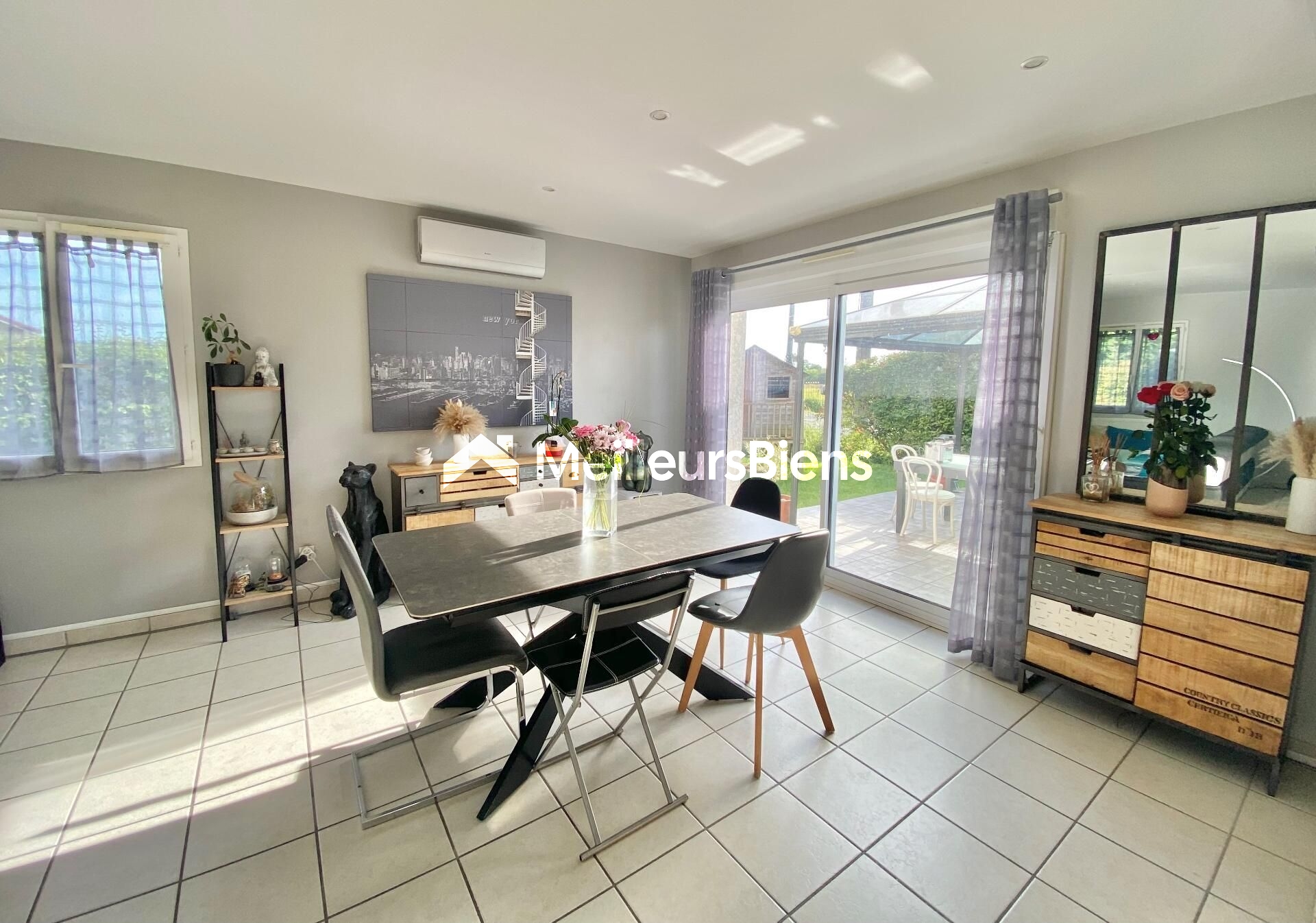 Maison individuelle 4 pièces d'environ 105 m² avec garage