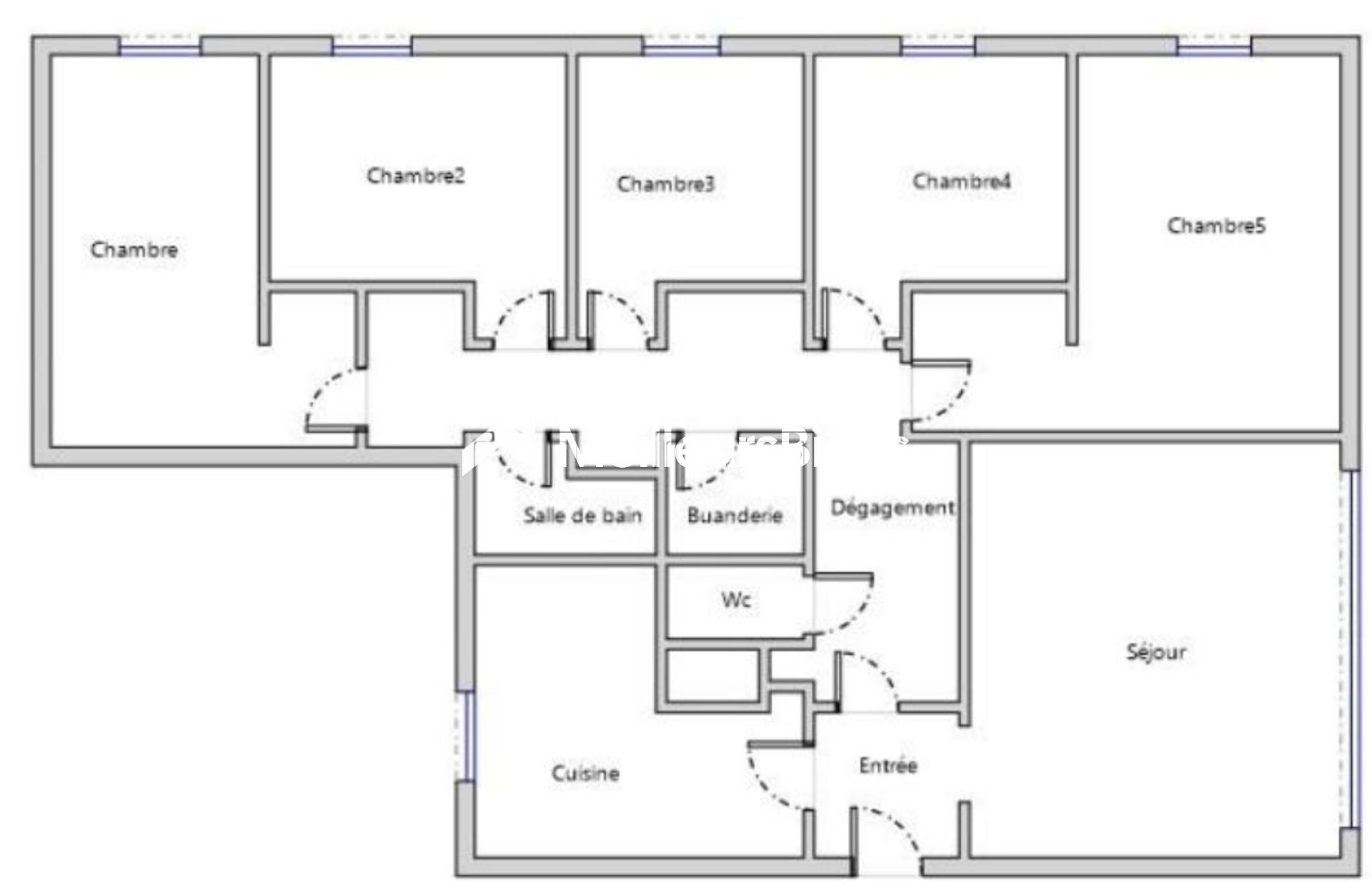 Généreux appartement familial 104 m² T6 en Rez de jardin proche gare, écoles et supermarché