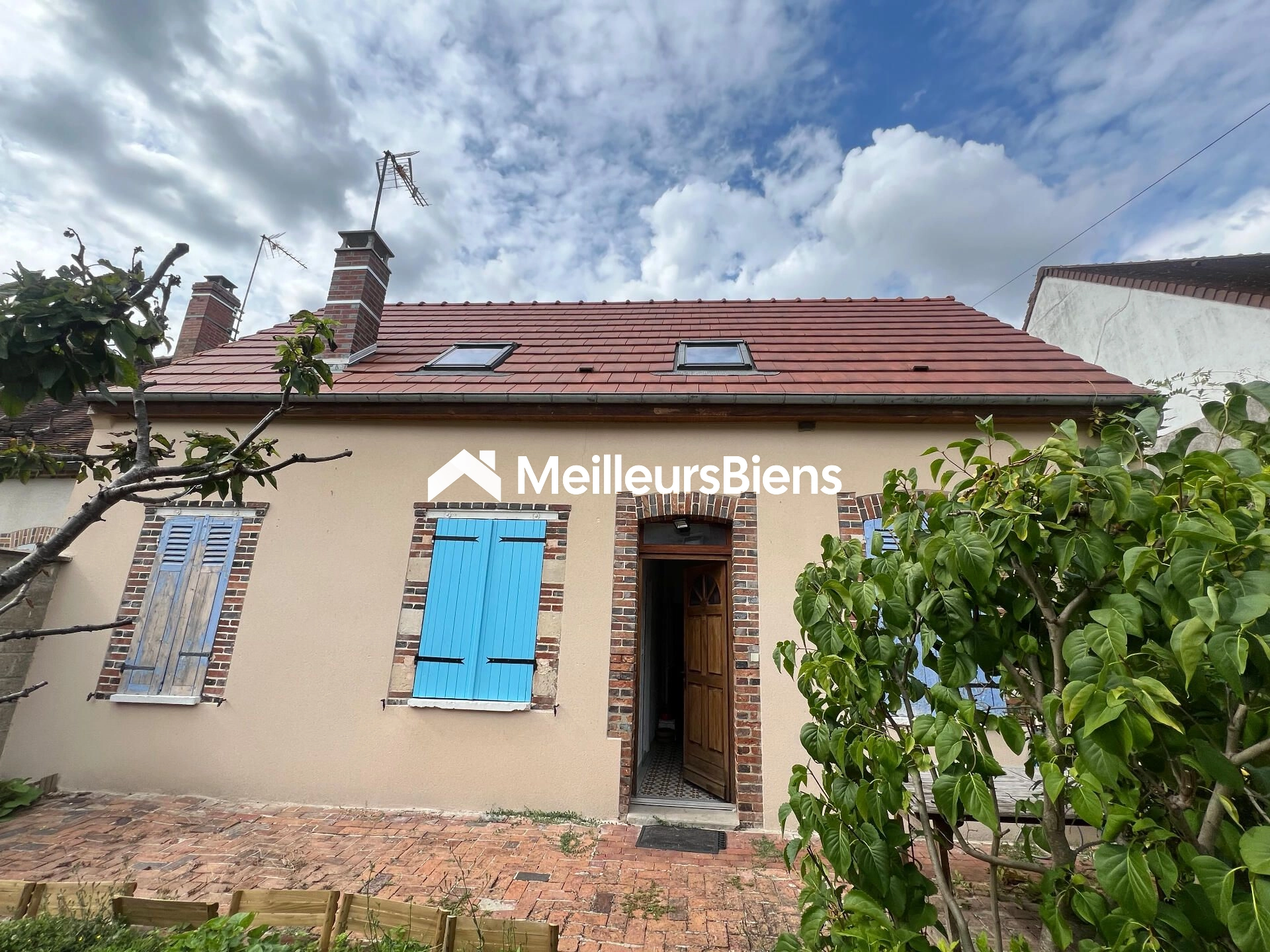 Maison à SAINT-CLEMENT, 89100 - 4 pièces 100m²