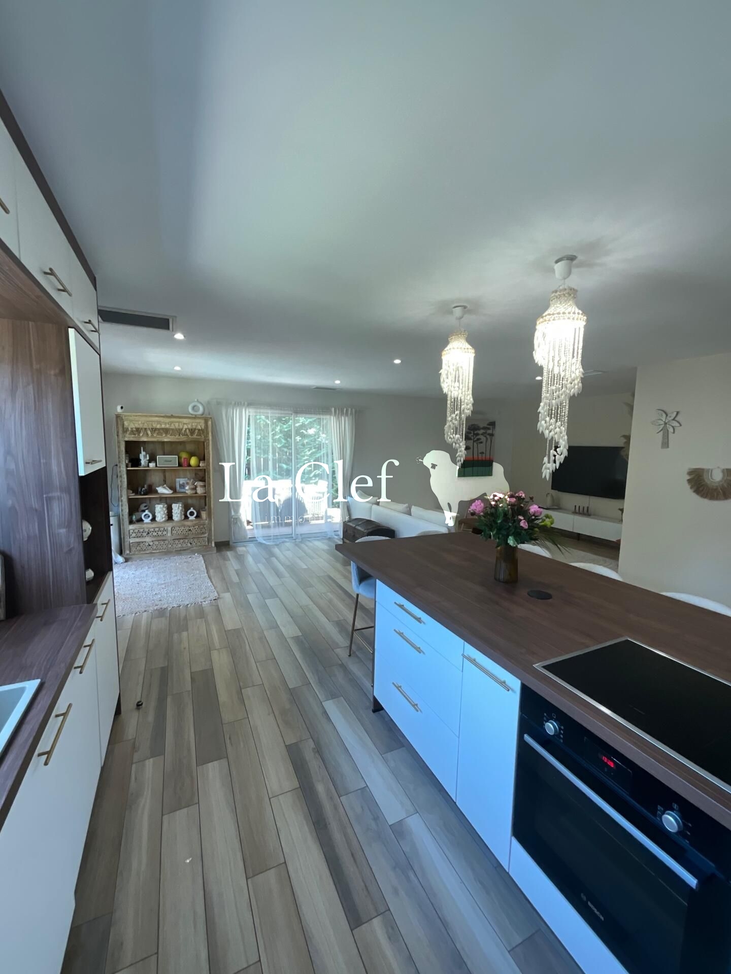 LE TEICH MAISON 93M2 PISCINE JACCUZI