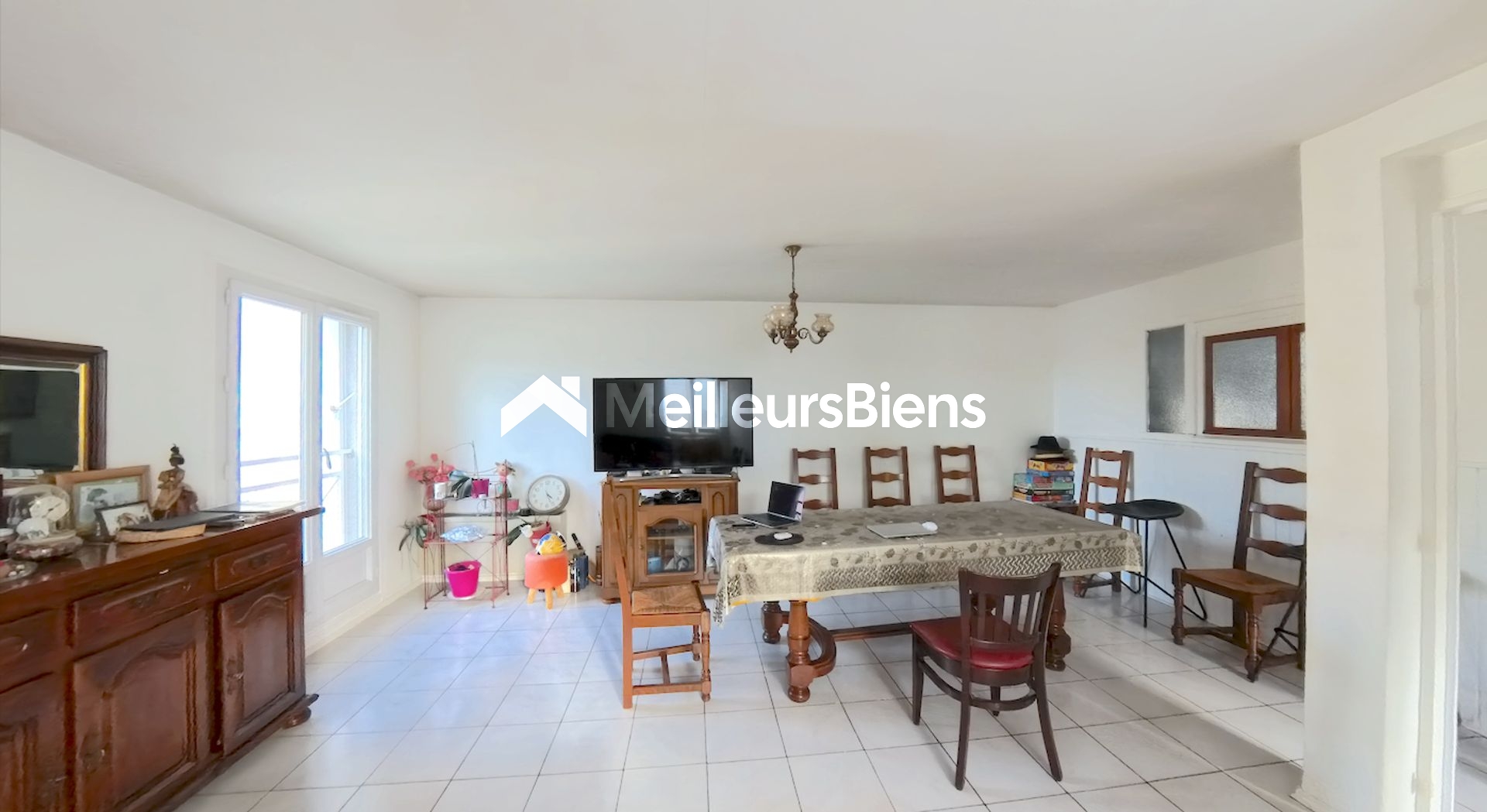 Maison 101m² 5 pièces 4 chambres (dont 1 avec salle d'eau au RdC) avec jardin et garage
