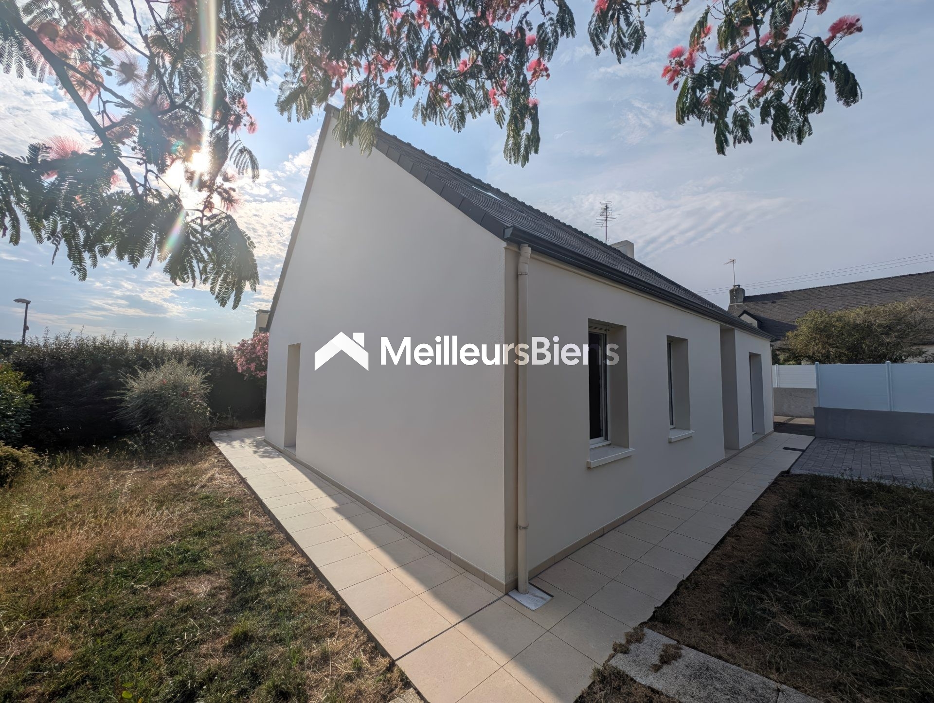 44410 ASSERAC Bourg - Spacieuse Maison 2004 avec Vie de Plain-Pied, 4 chambres dont 2 au rdc -garage