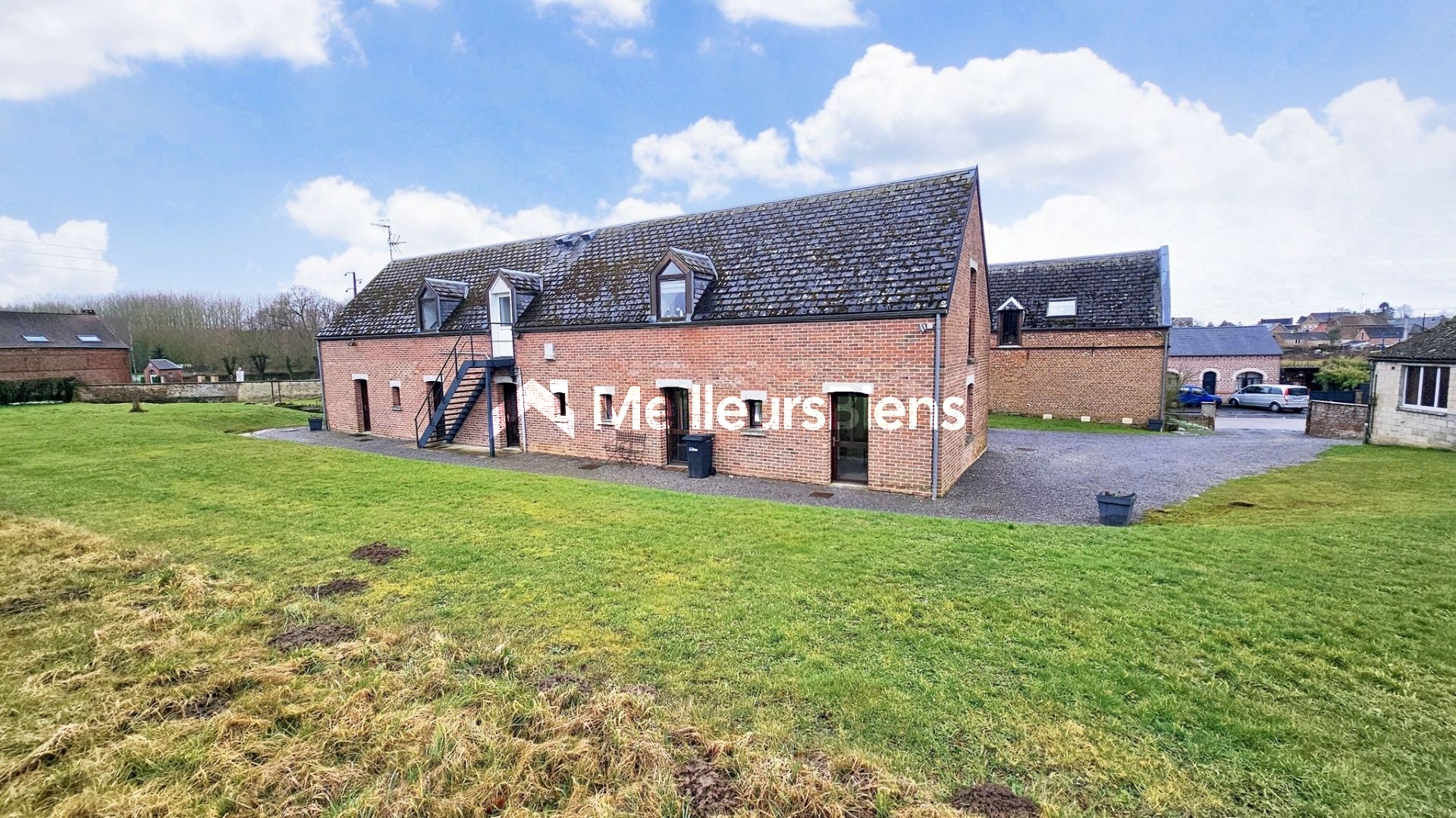 Ancien Presbytère de Preux au Bois - 500 m2 Habitables + TERRAIN constructible 5300 m2