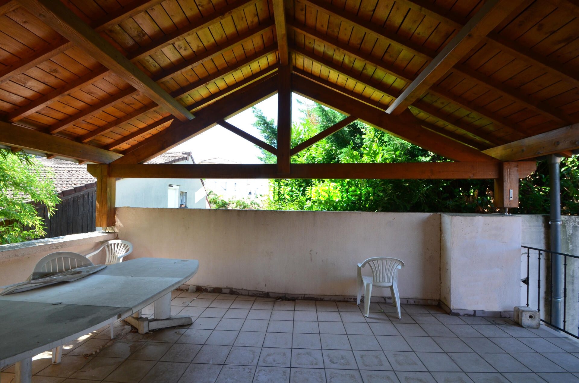 Maison de famille au Coeur du vieux Sathonay Camp