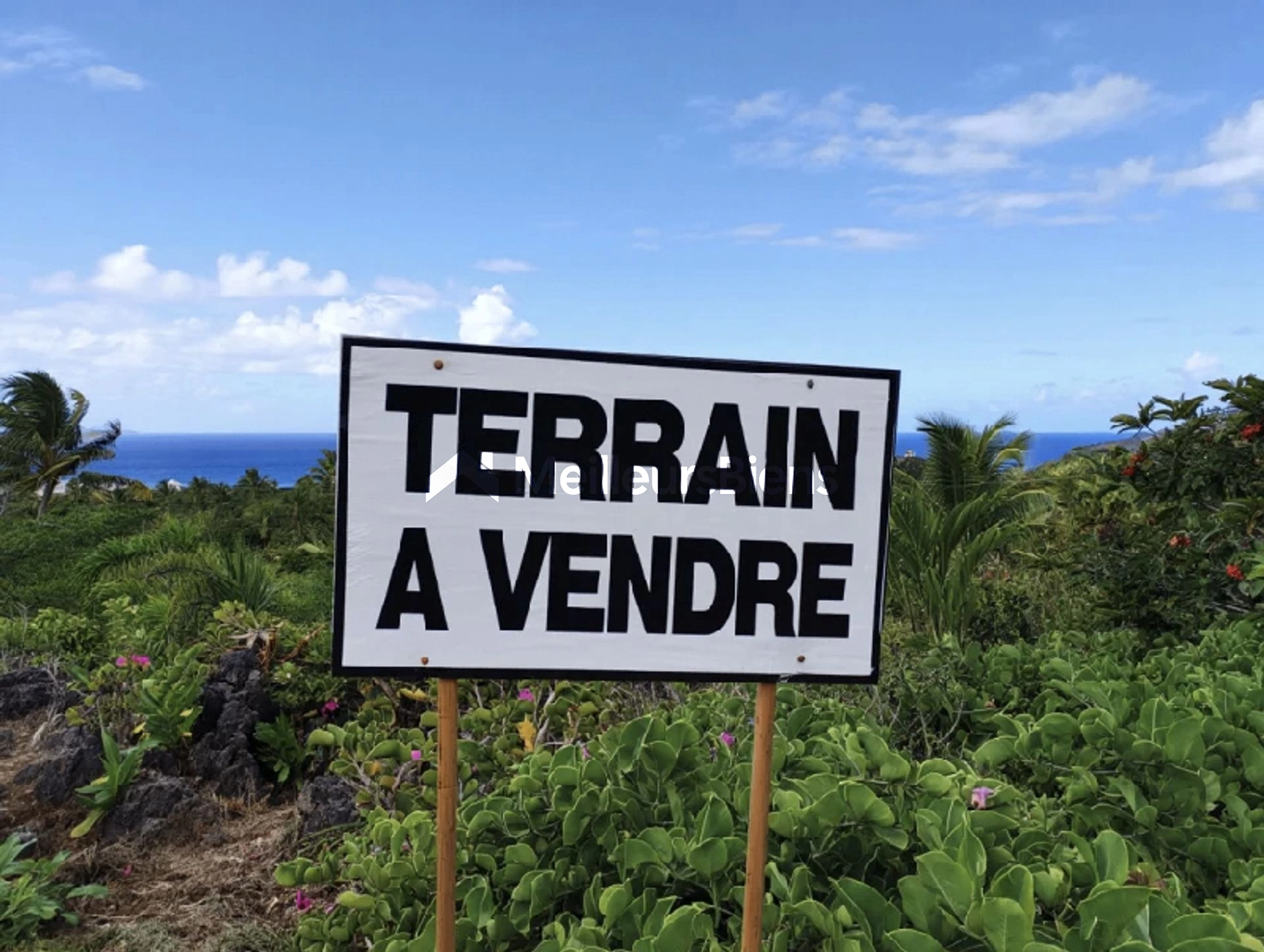 Terrain de 950M2 à vendre à Saint-François