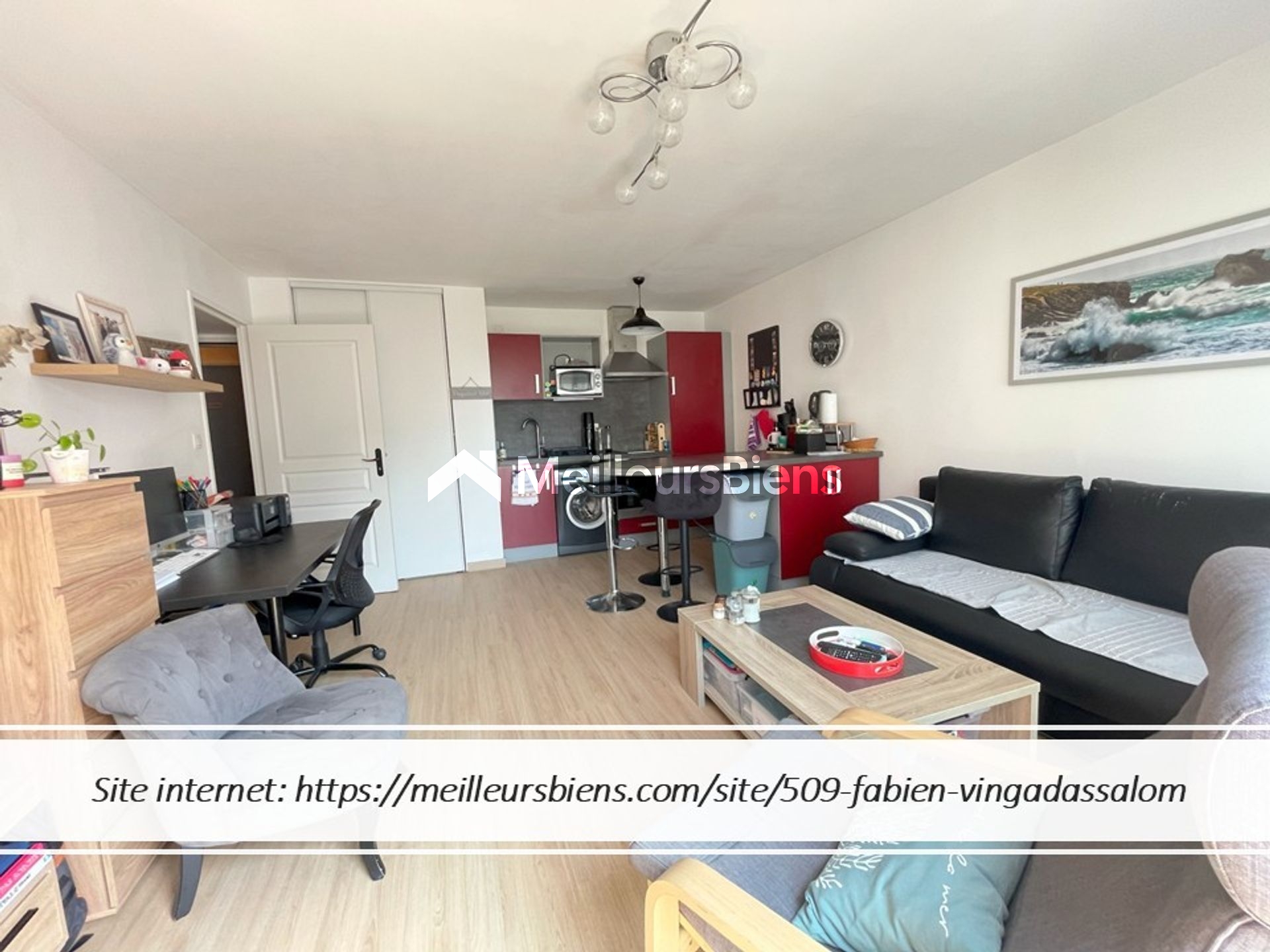 A SAISIR APPARTEMENT T2 AVEC MEUBLE, PARKING ET BALCON
