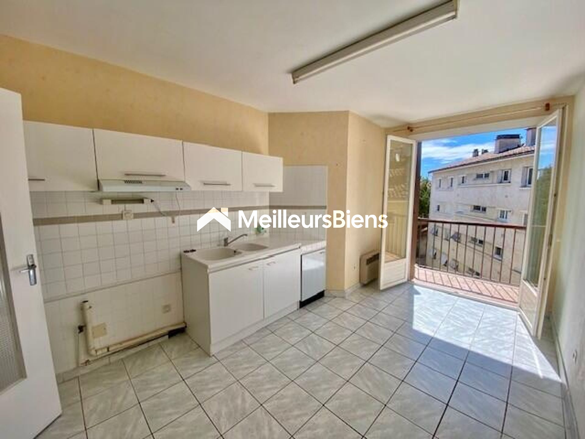 Auch - Spacieux T3 lumineux sans vis-à-vis avec garage!