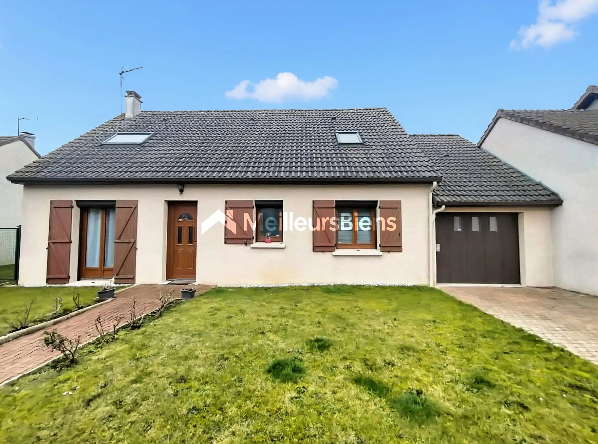 Maison familiale impeccable avec jardin sans vis-à-vis –– Lucé (28110) à 5 min de Chartres