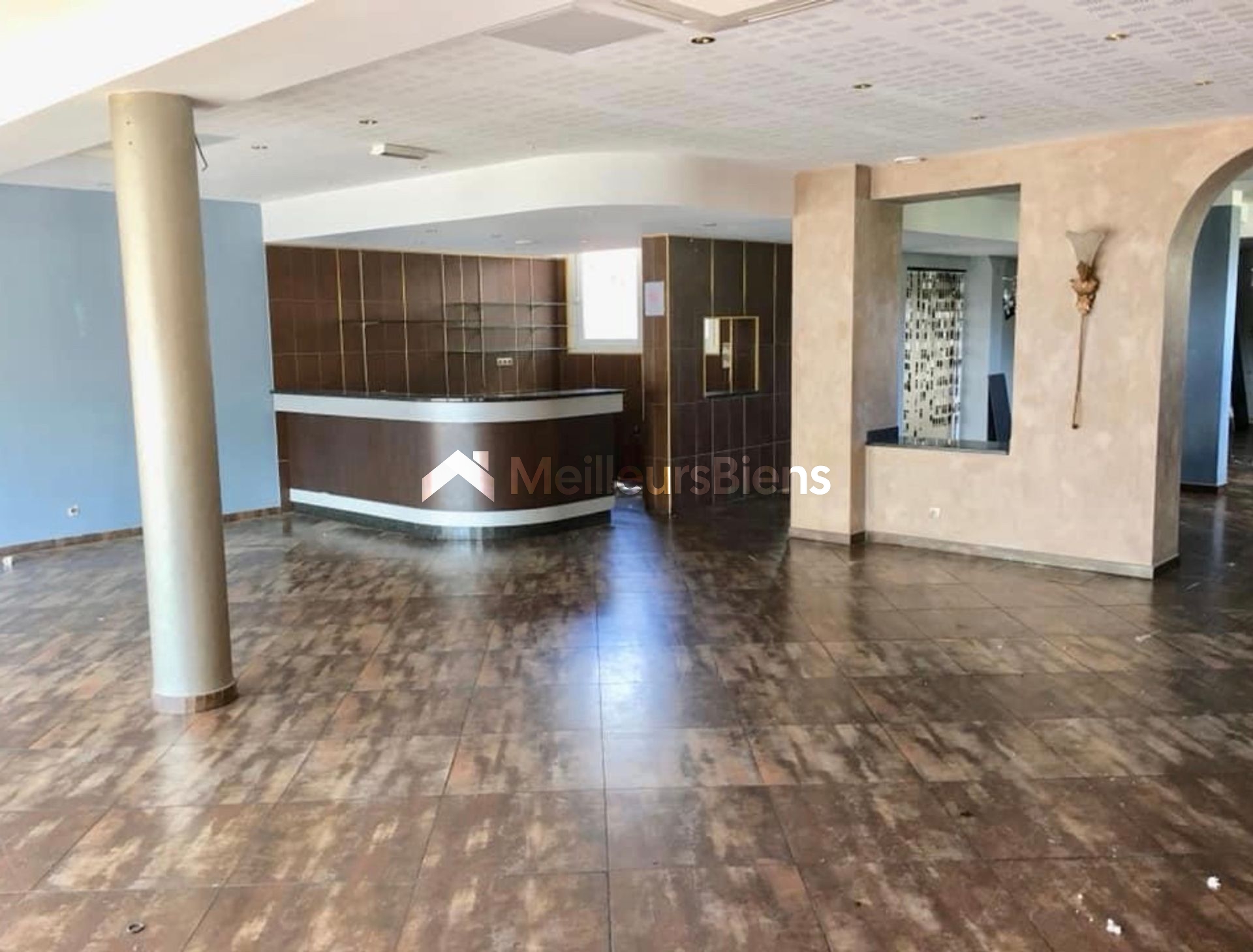 Belle surface de vente de 231 m²