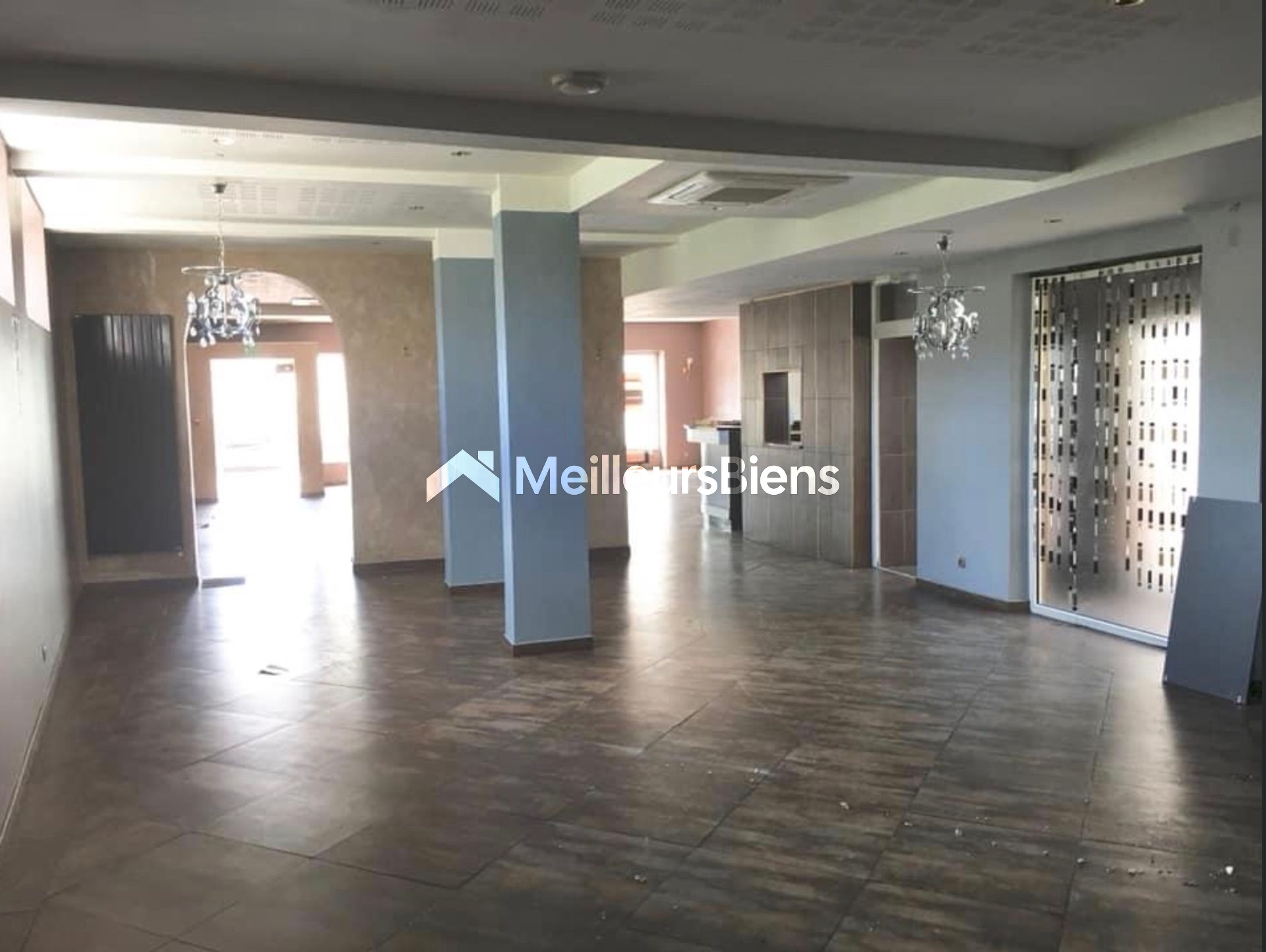 Belle surface de vente de 231 m²