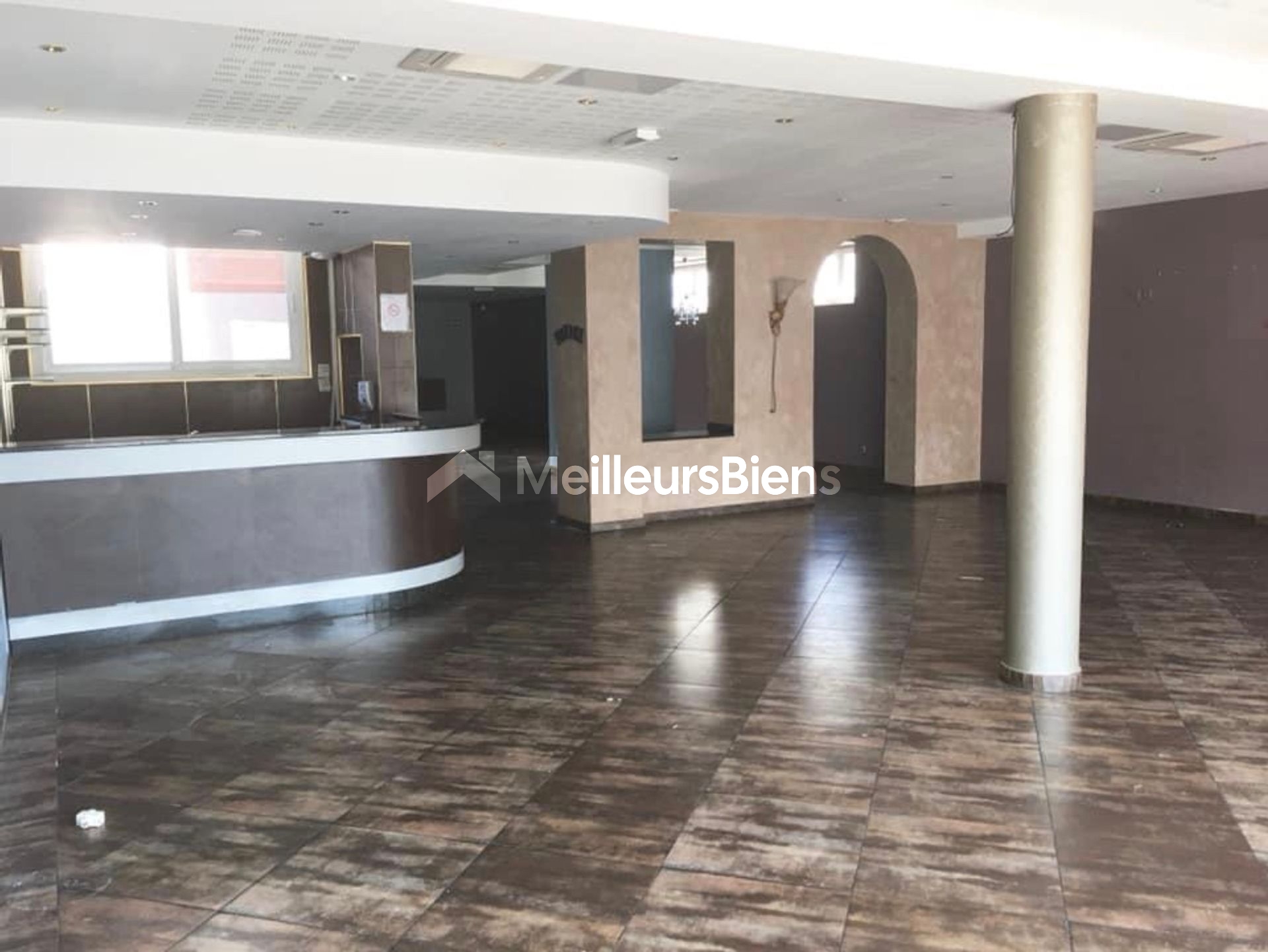 Belle surface de vente de 231 m²