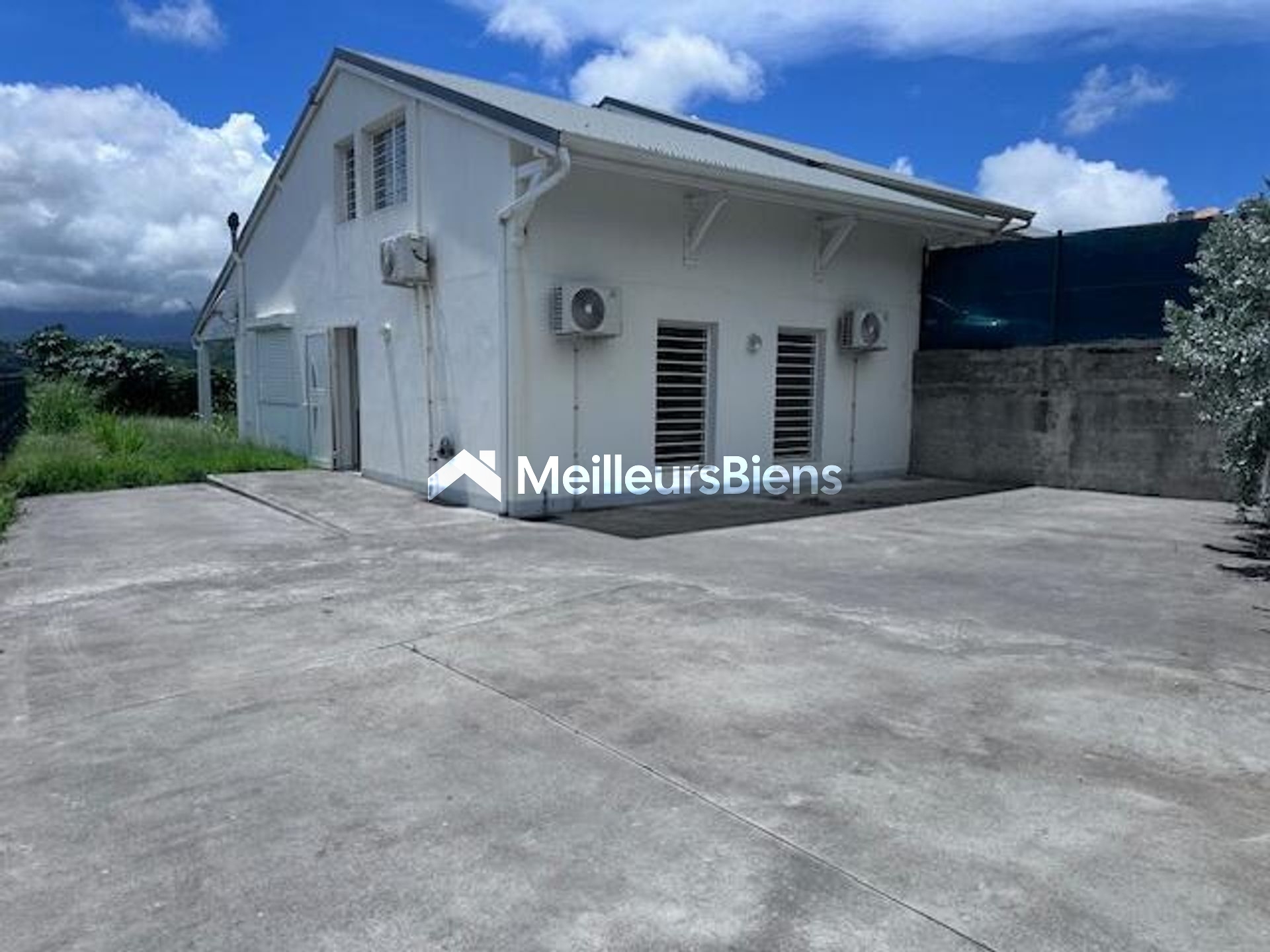 A LOUER JOLIE VILLA T4 EN DUPLEX A COLIN PETIT-BOURG