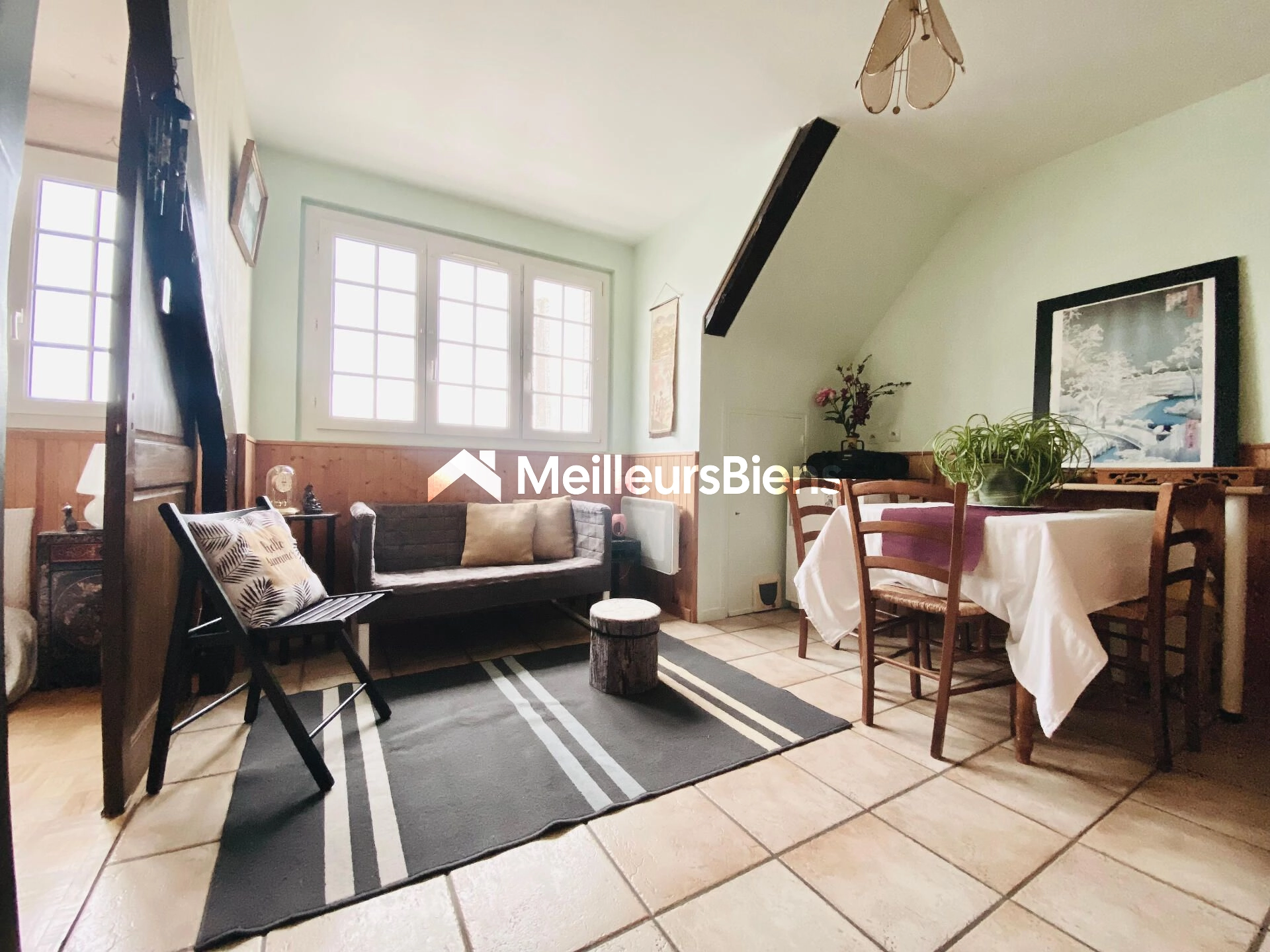 Appartement deux pièces- Centre ville de Beauchamp