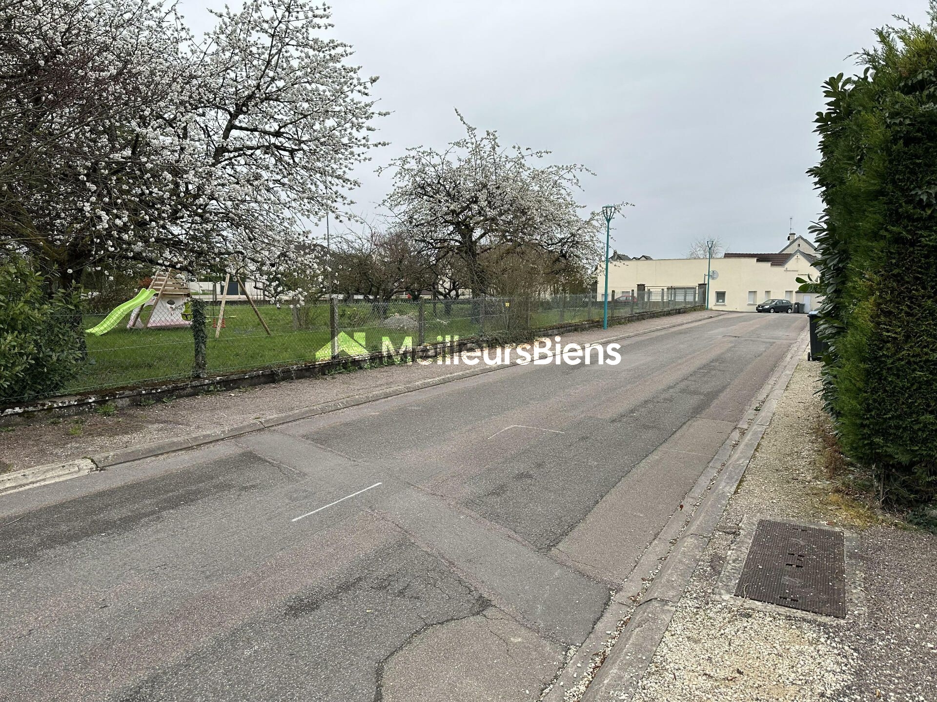 terrain constructible avec permis de construire