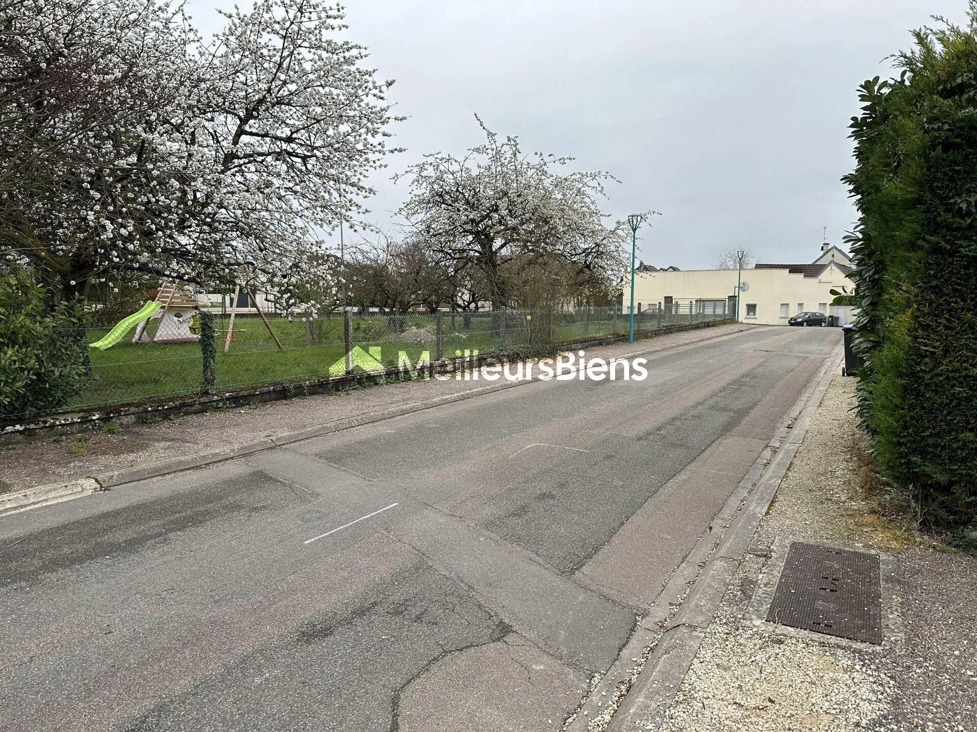 terrain constructible avec permis de construire