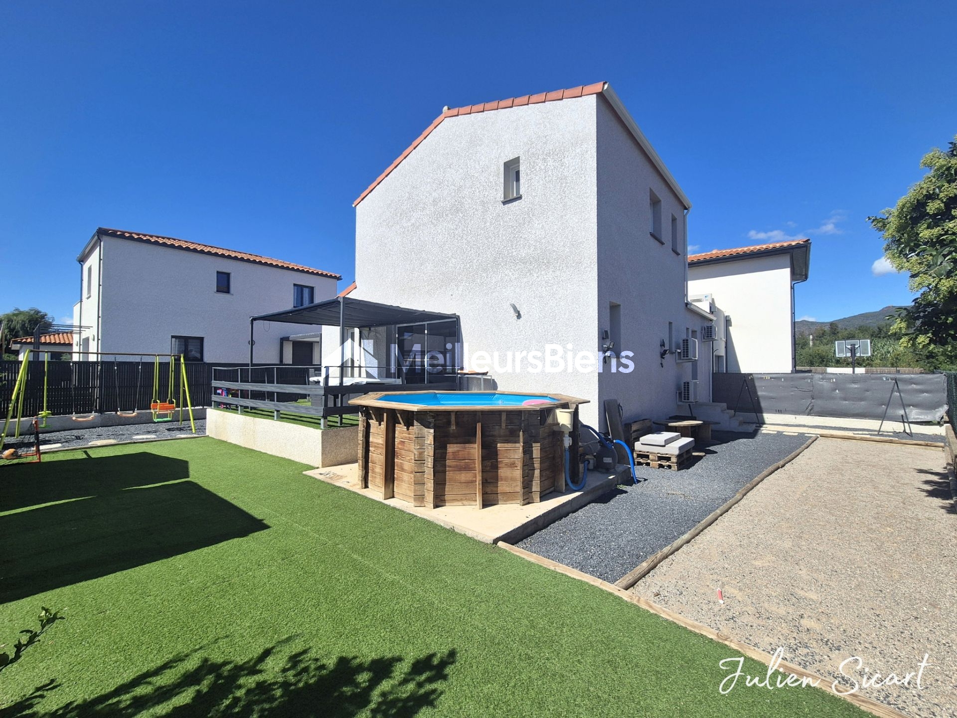 Villa 3 faces construction 2020