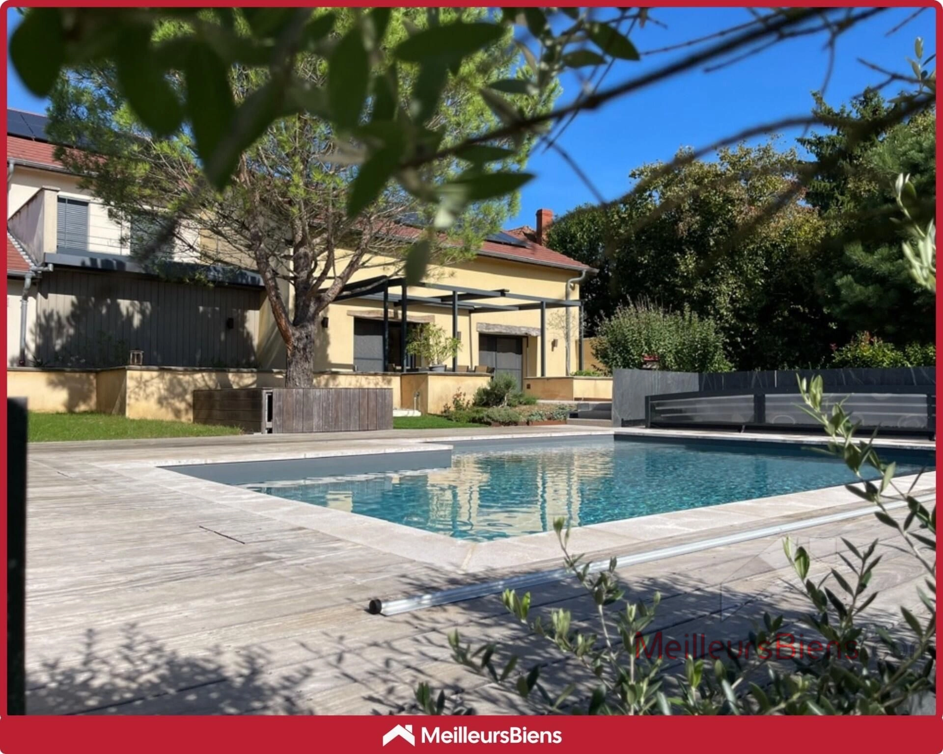 Magnifique maison avec piscine et jardin aménagé
