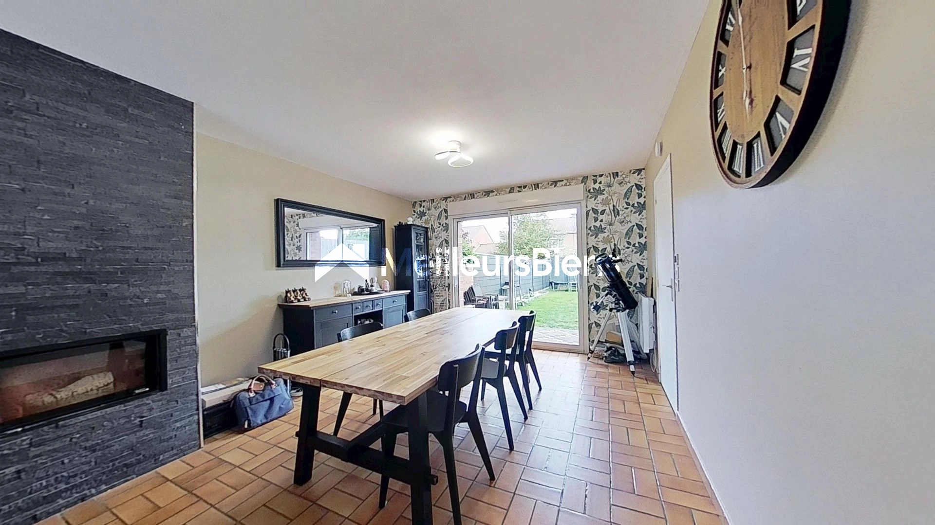 Maison 4 chambres, un bureau et un garage