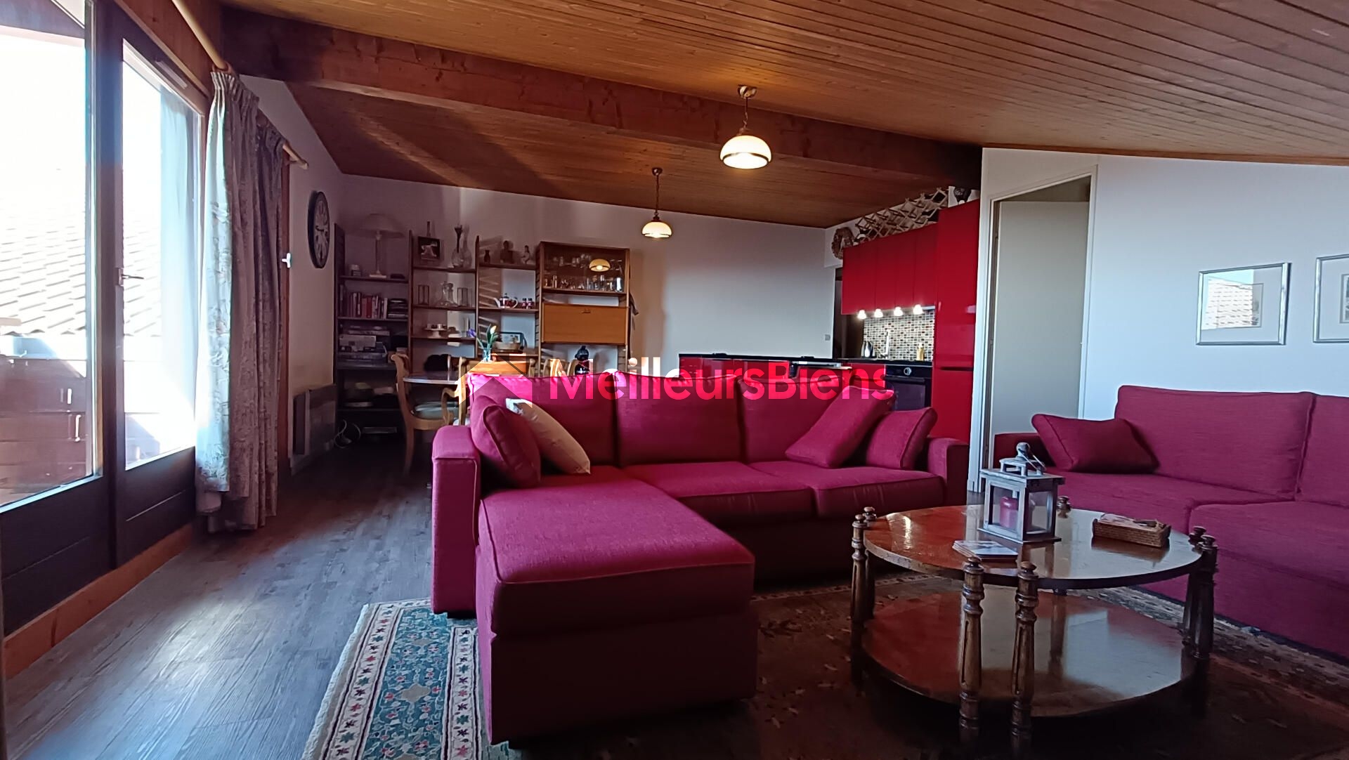 Rare à la vente : spacieux appartement 5 pièces avec 3 balcons, garage fermé et emplacement privilégié