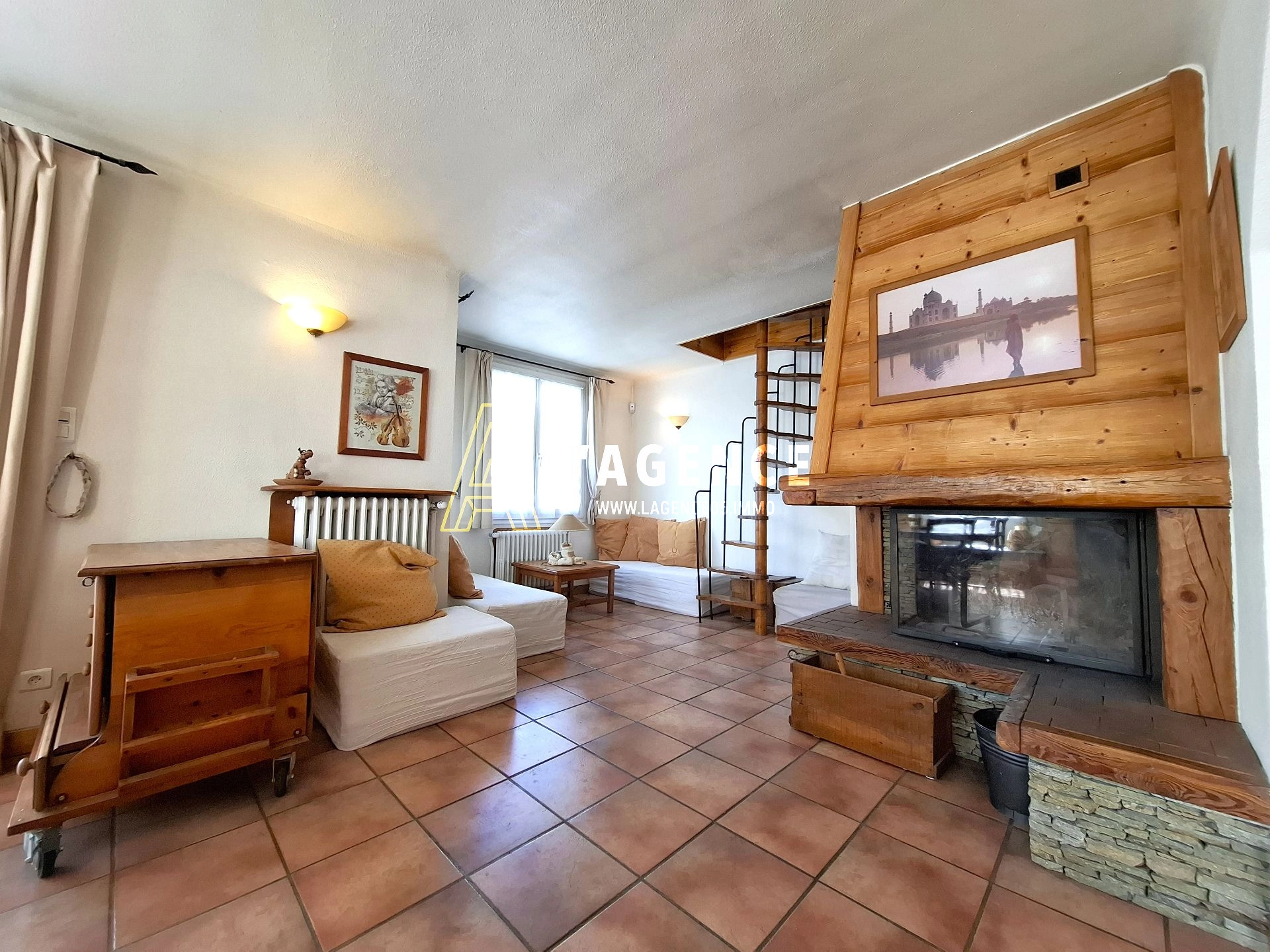 Charmante Maison Type 4 avec Garage et Dépendances - Briançon Centre-Ville