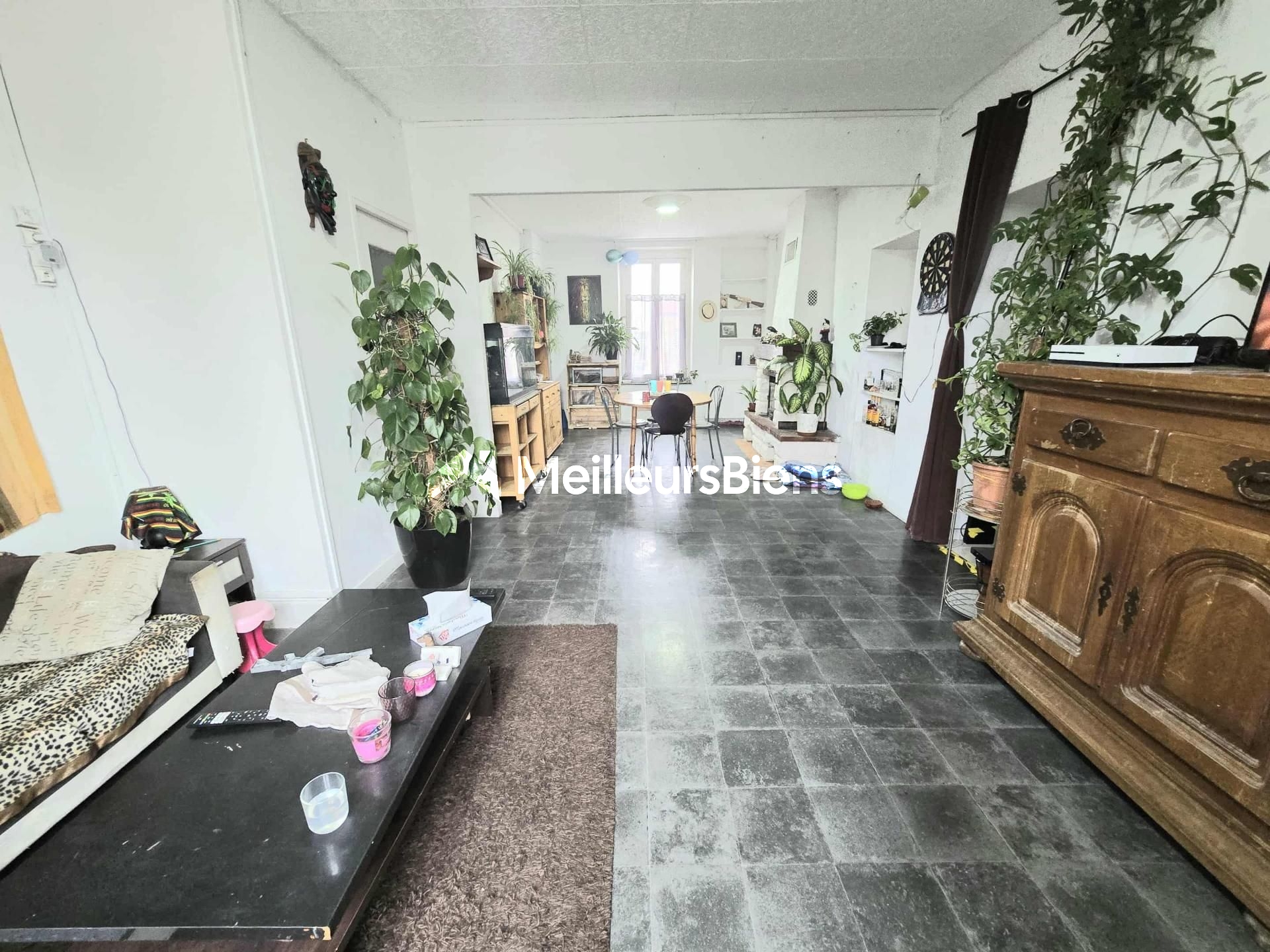 Maison indépendante sur sous sol avec terrain et garage