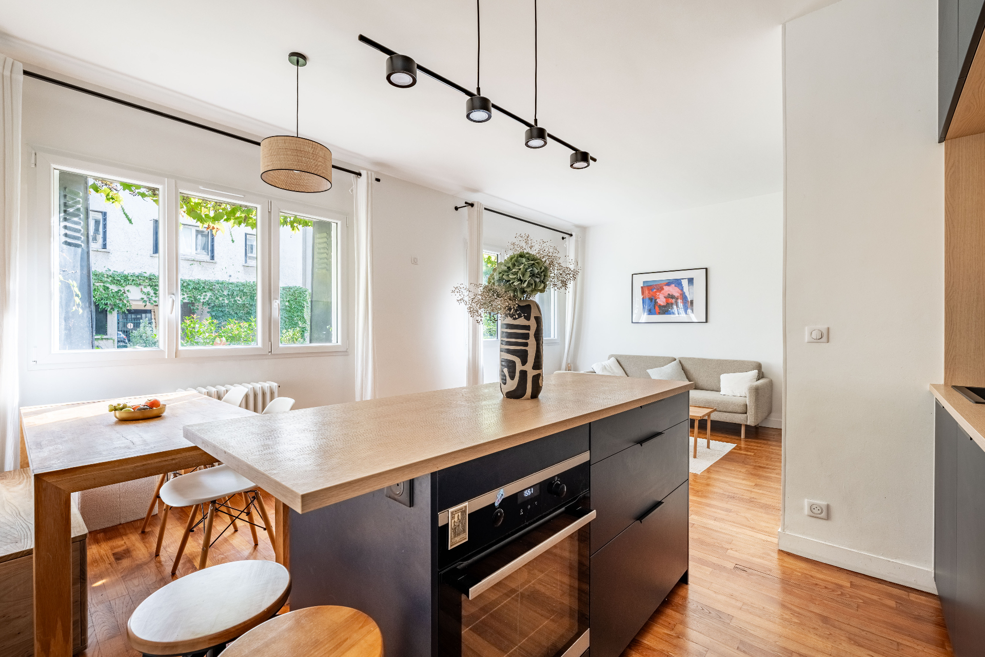 Boulogne Porte Saint Cloud - Appartement 3 pièces entièrement rénové