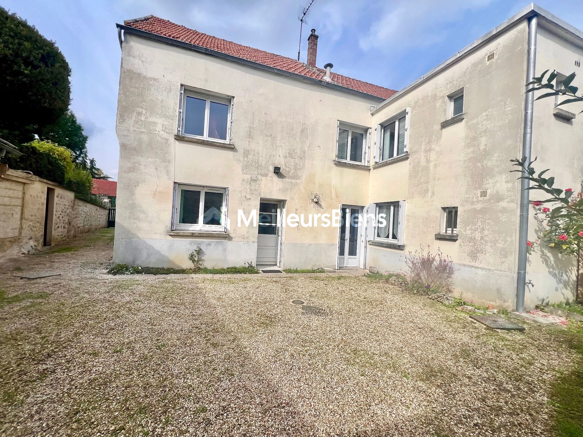 Maison à rénover à Ableiges