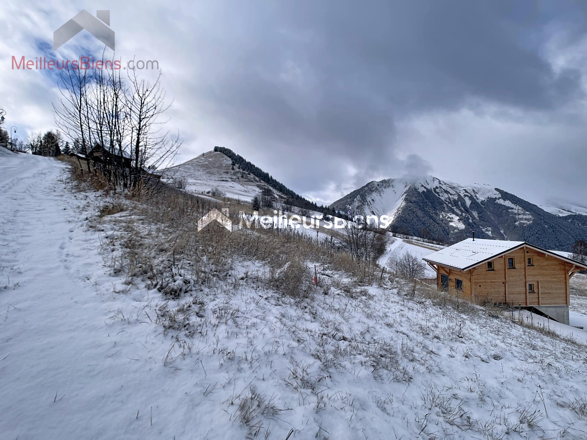 ALBIEZ-MONTROND Savoie 73 Terrain 870 m² vue panoramique