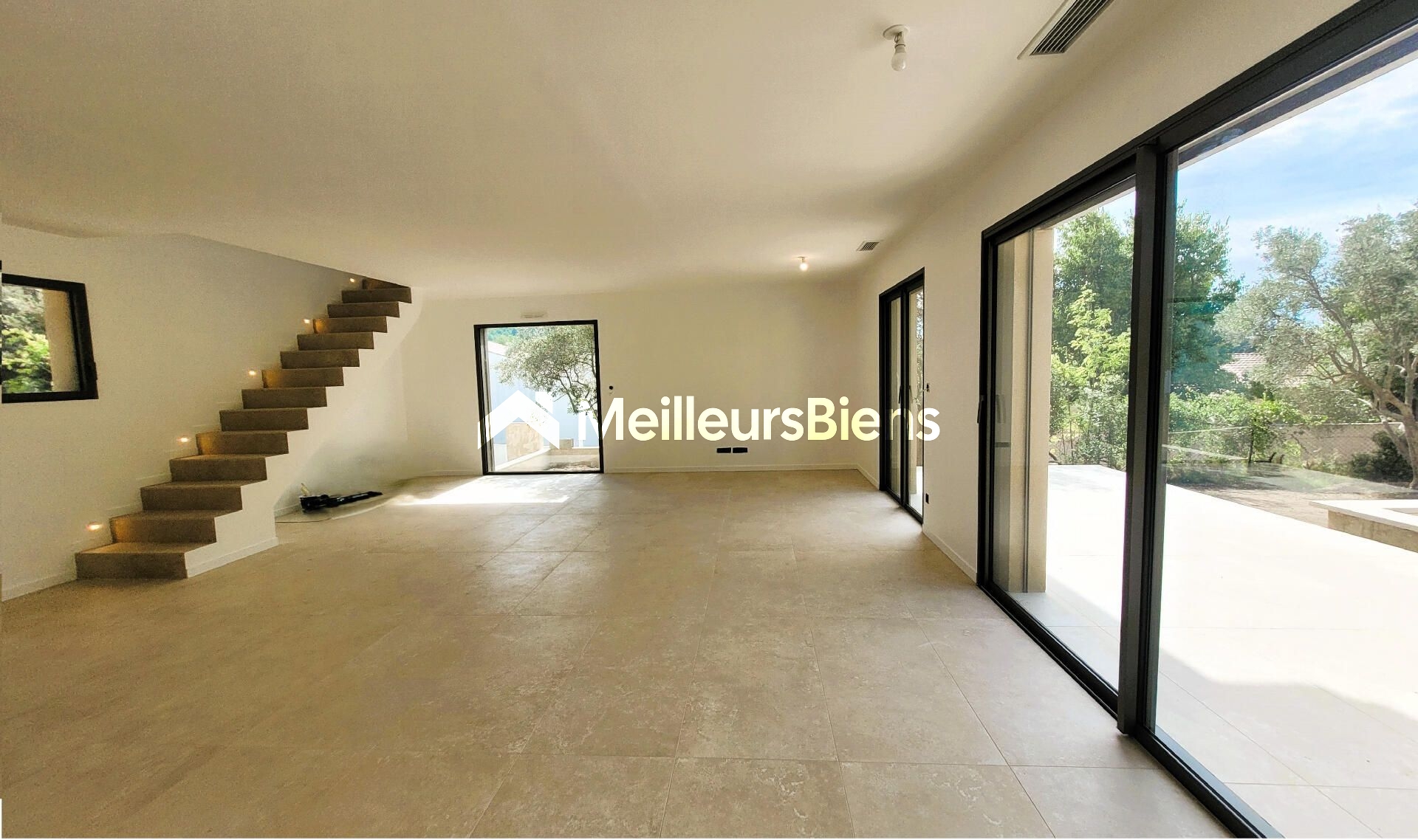 Splendide bastide neuve  sur terrain de 1200m² à VENTABREN
