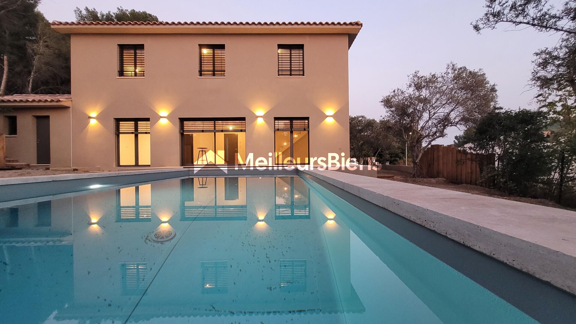 Splendide bastide neuve  sur terrain de 1200m² à VENTABREN