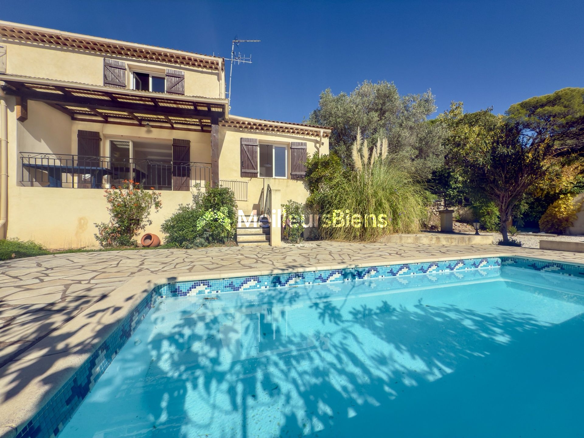À Fréjus, quartier prisé de la Tour de Mare