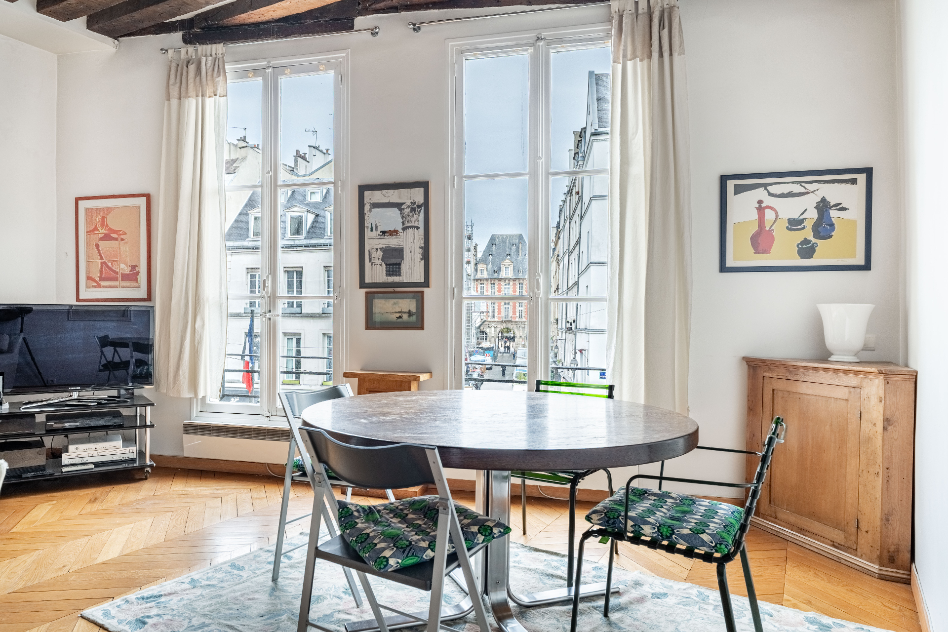 Saint-Paul - Place des Vosges - Appartement 3 chambres avec ascenseur