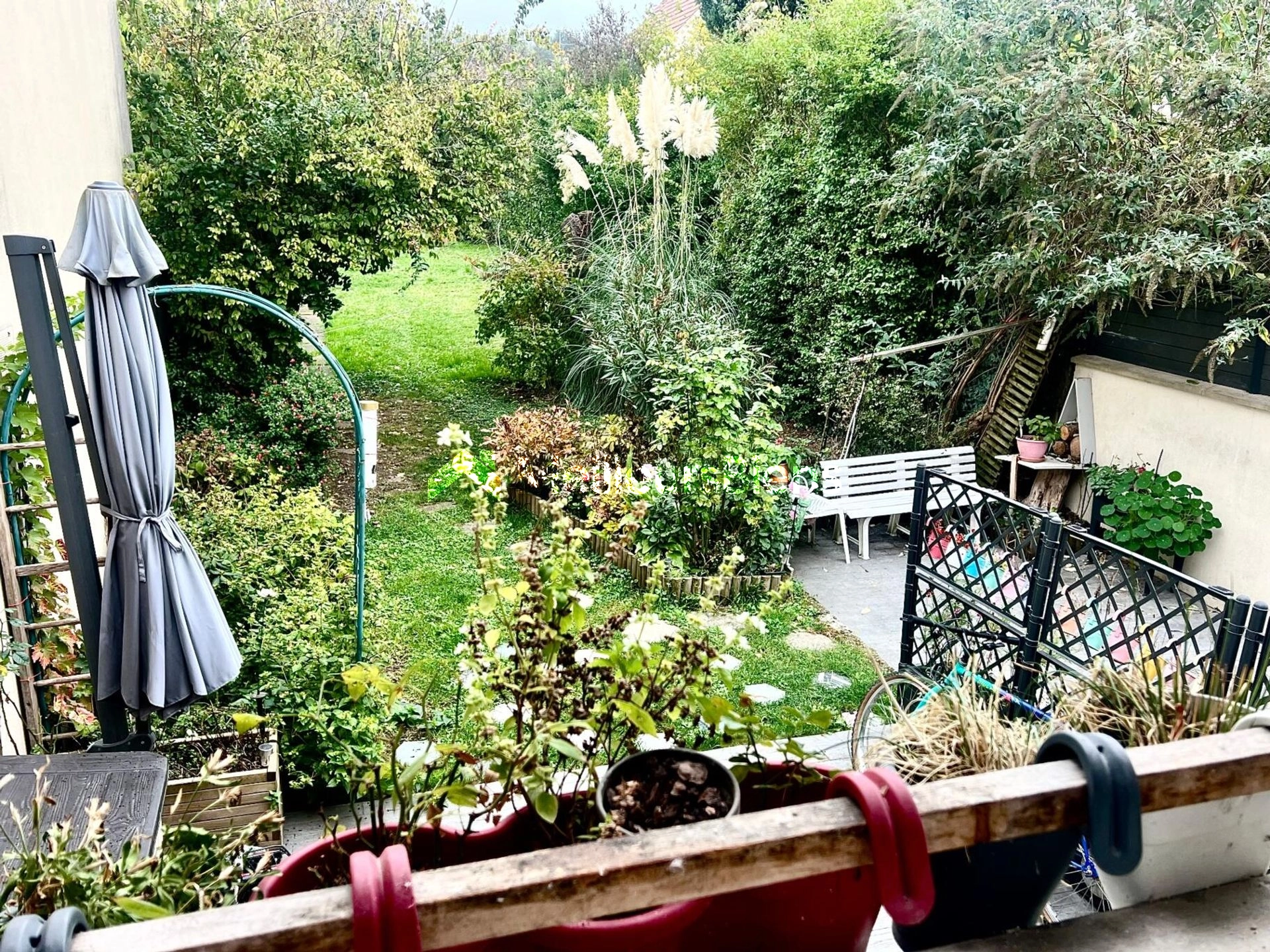 Vente à terme libre-CORMEILLES-EN-PARISIS - QUARTIER CENTRE HAUT - MAISON DE 70 M² - 3 CHAMBRES - TERRAIN 392 M² - TERRASSE - JARDIN - GARAGE - PARKING -