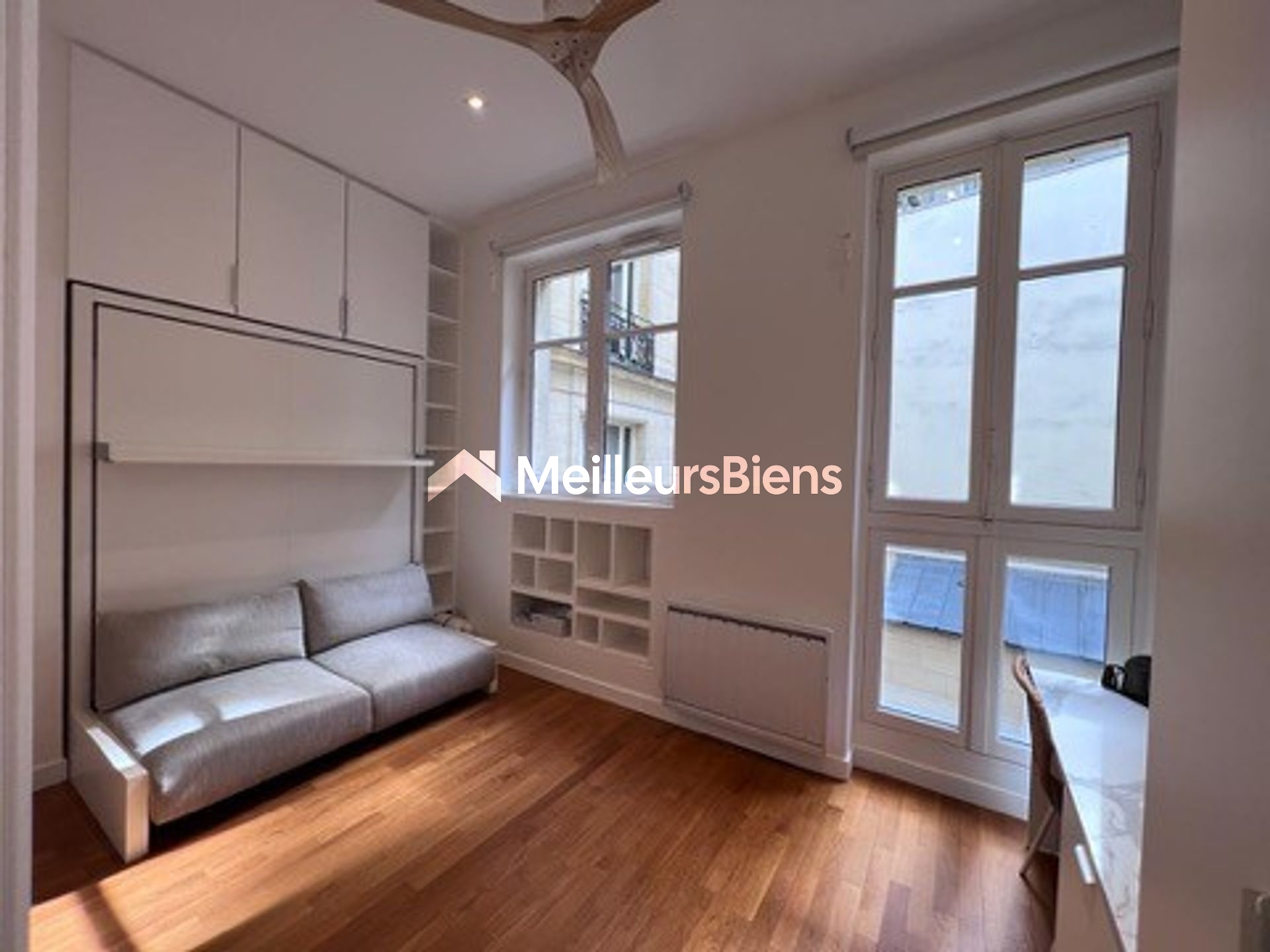 Studio à deux pas de L'Arc de Triomphe