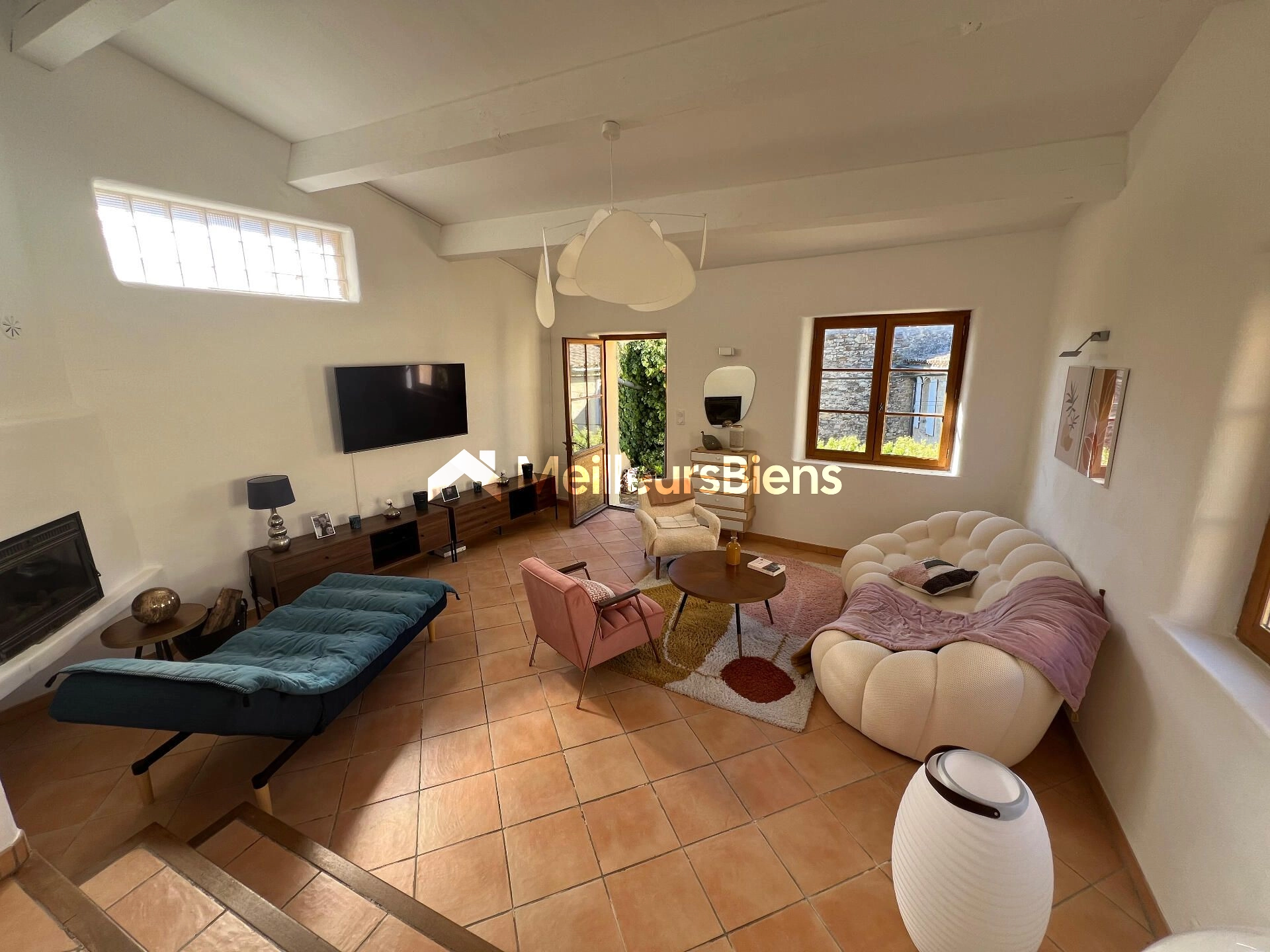 Jolie Maison de village 120 m2, 3 chambres piscine