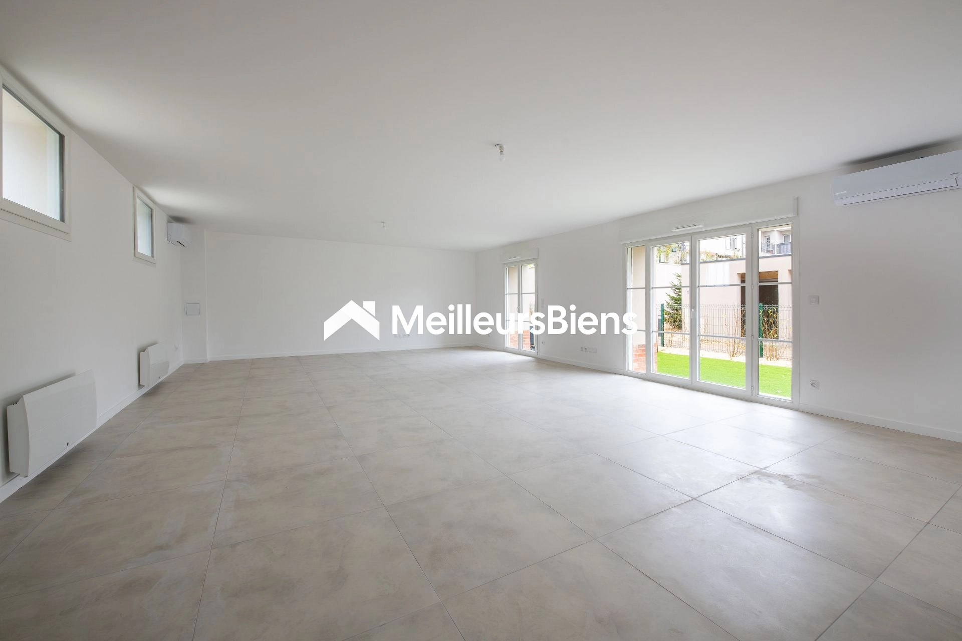 Maison de ville volumes rares sur le secteur