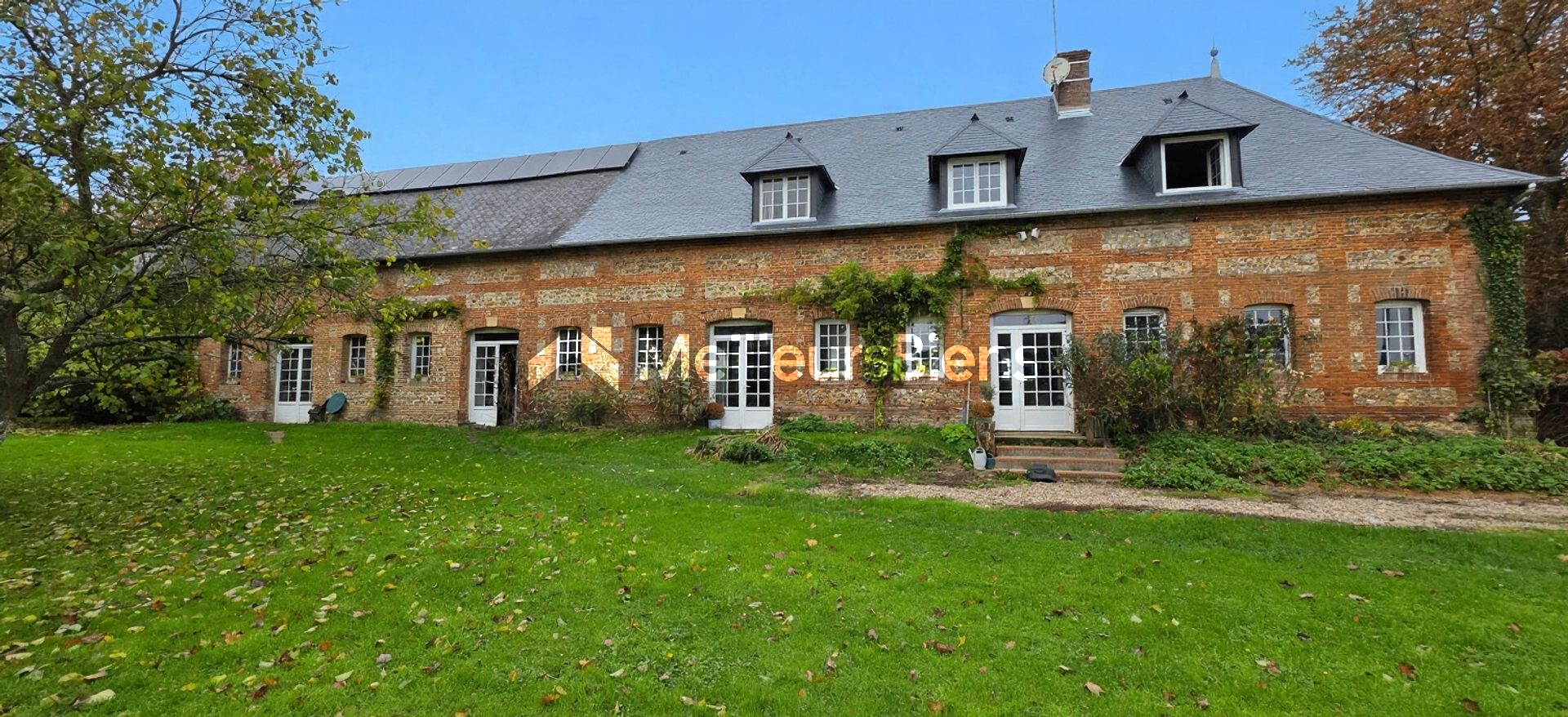 🏡 Ancienne Bergerie Normande – 232 m² – 4 700 m² de terrain avec mare. BEAU POTENTIEL 📍 Motteville (76970) – à 10 min d’Yvetot