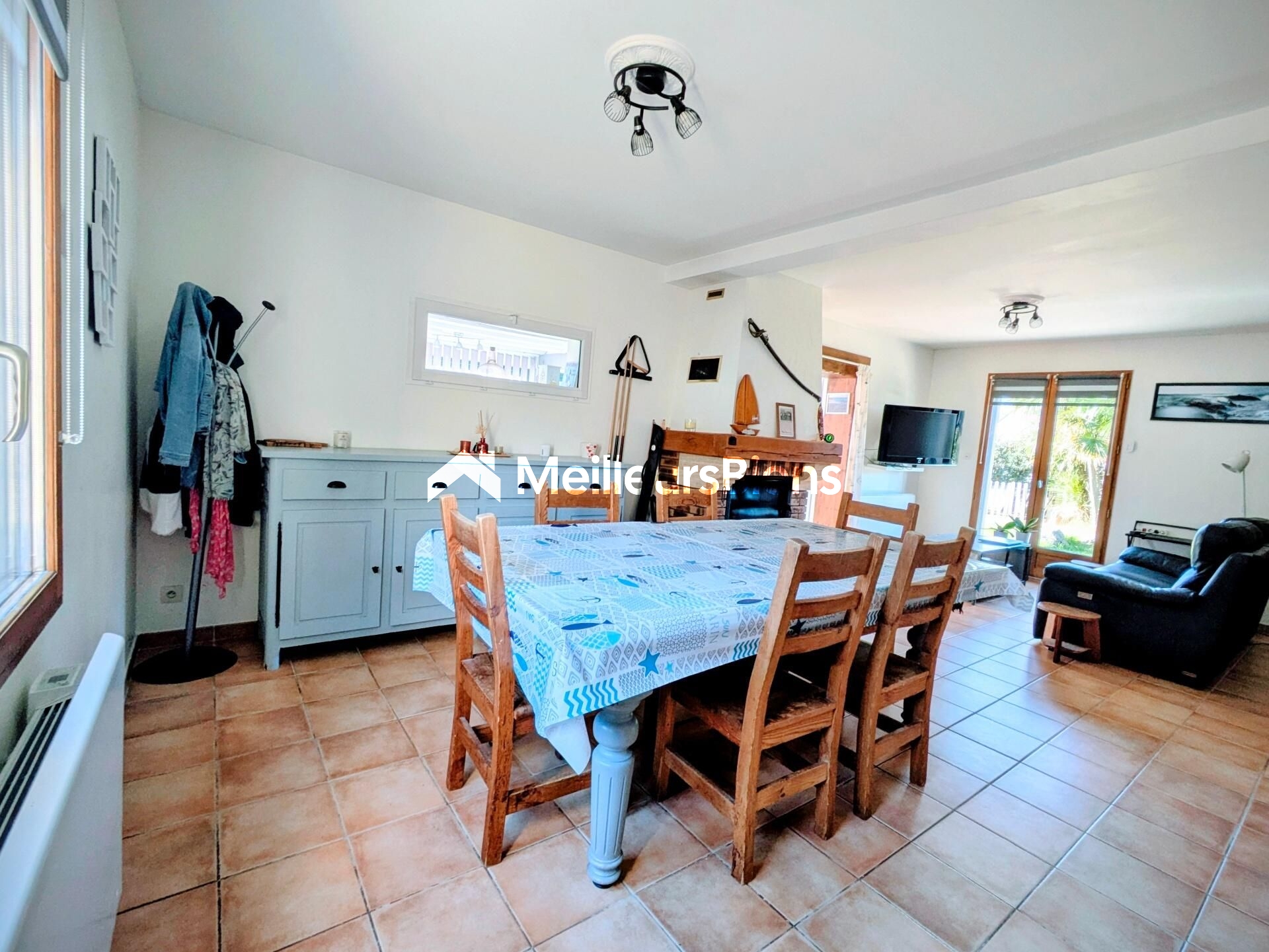 44740 BATZ SUR MER - MAISON T7 proche commerces et plages