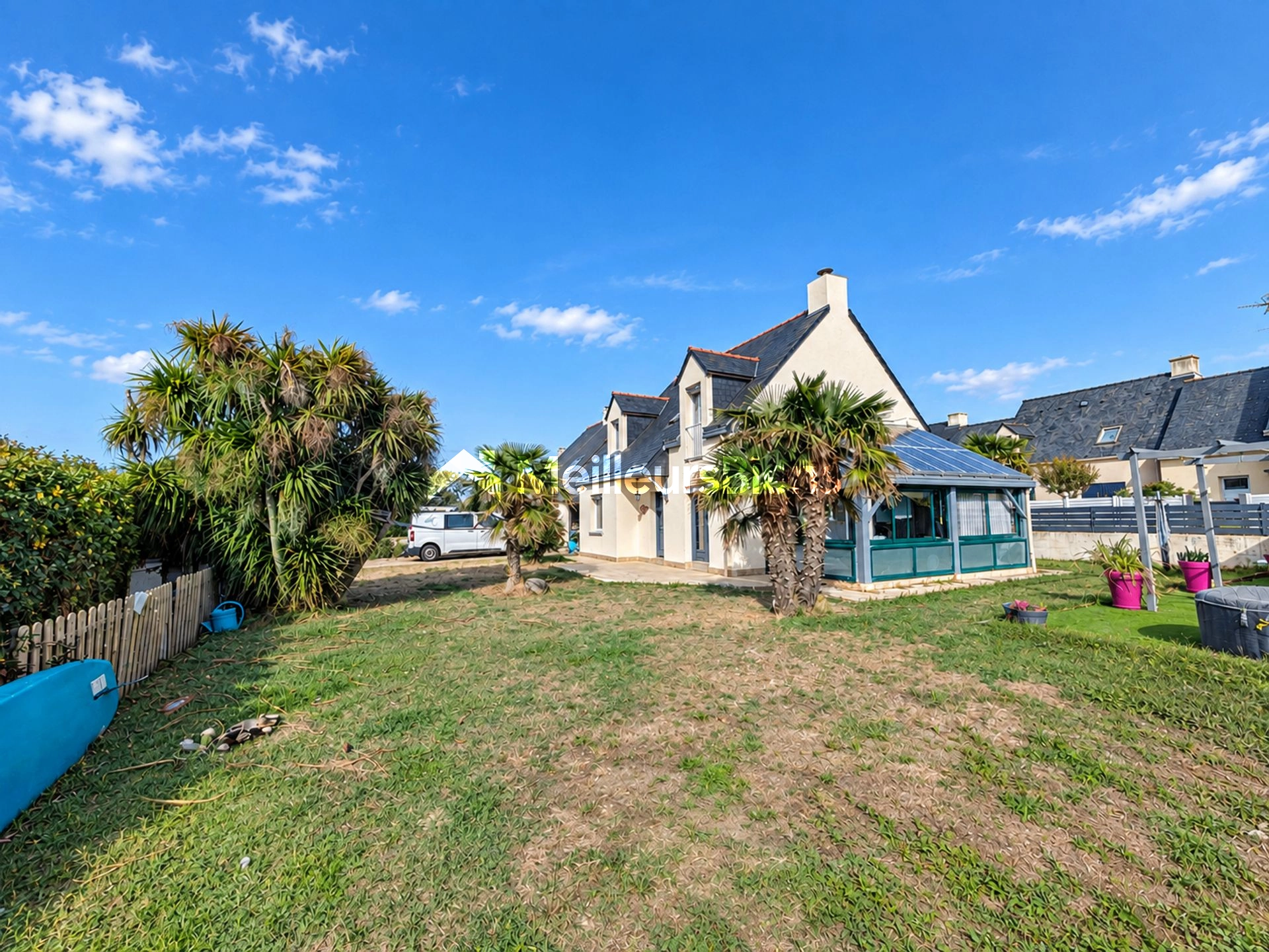 44740 BATZ SUR MER - MAISON T7 proche commerces et plages