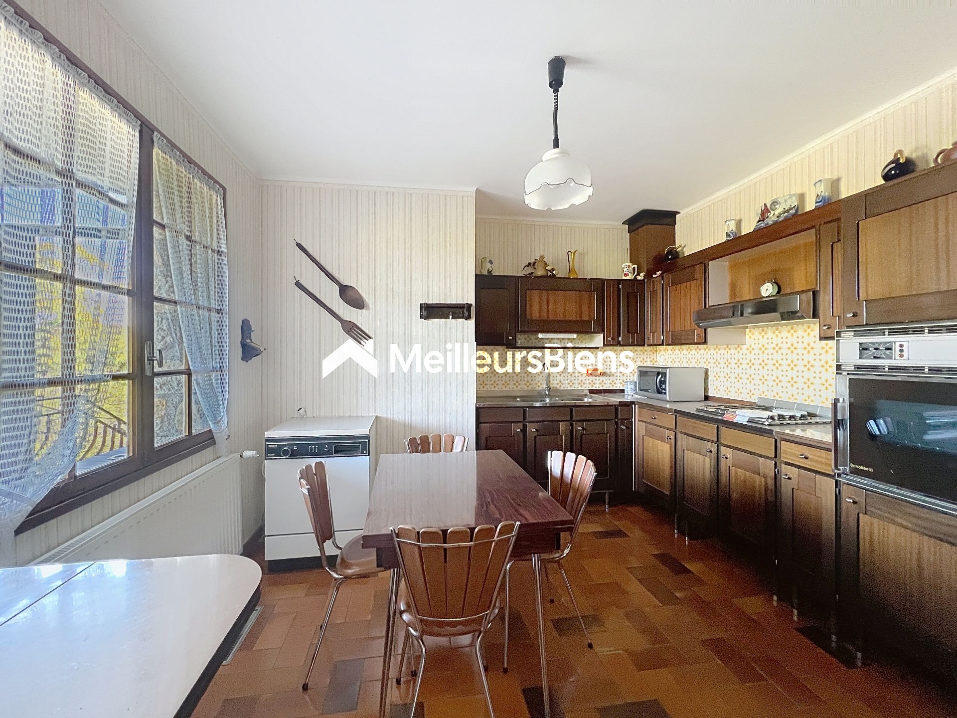 Sud Ardèche - Les Vans : Maison avec Vue - Garage et Dépendance - Terrain 3258 m2