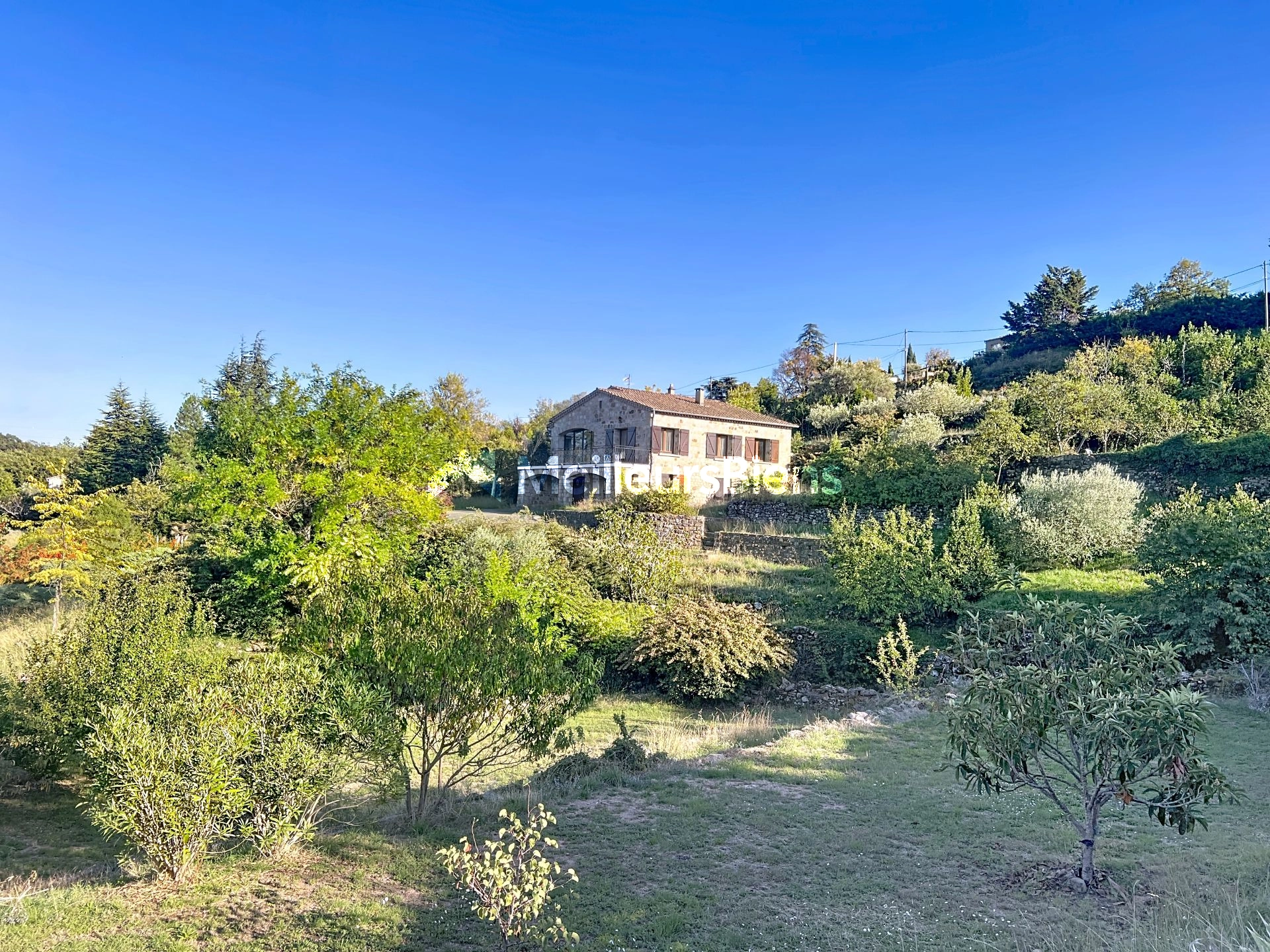 Sud Ardèche - Les Vans  : Maison avec Vue - Garage et Dépendance - Terrain 3258 m2