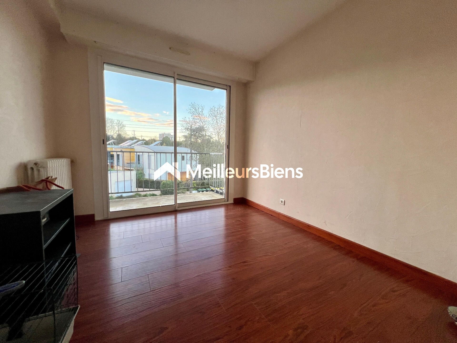Appartement à prix compétitif + Garage + Cave + Balcon