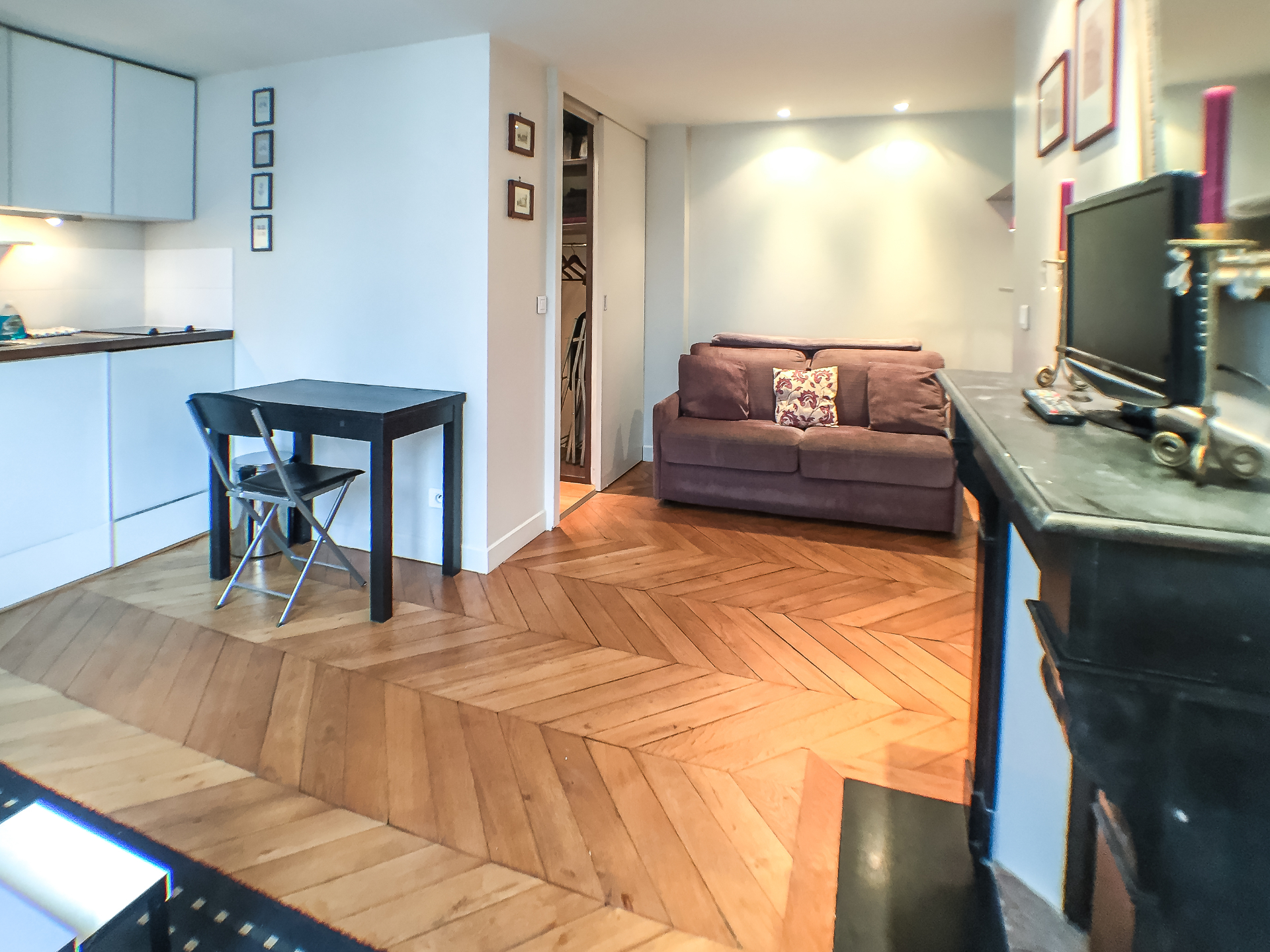 Secteur Cherche Midi - Studio Cosy en étage - Calme