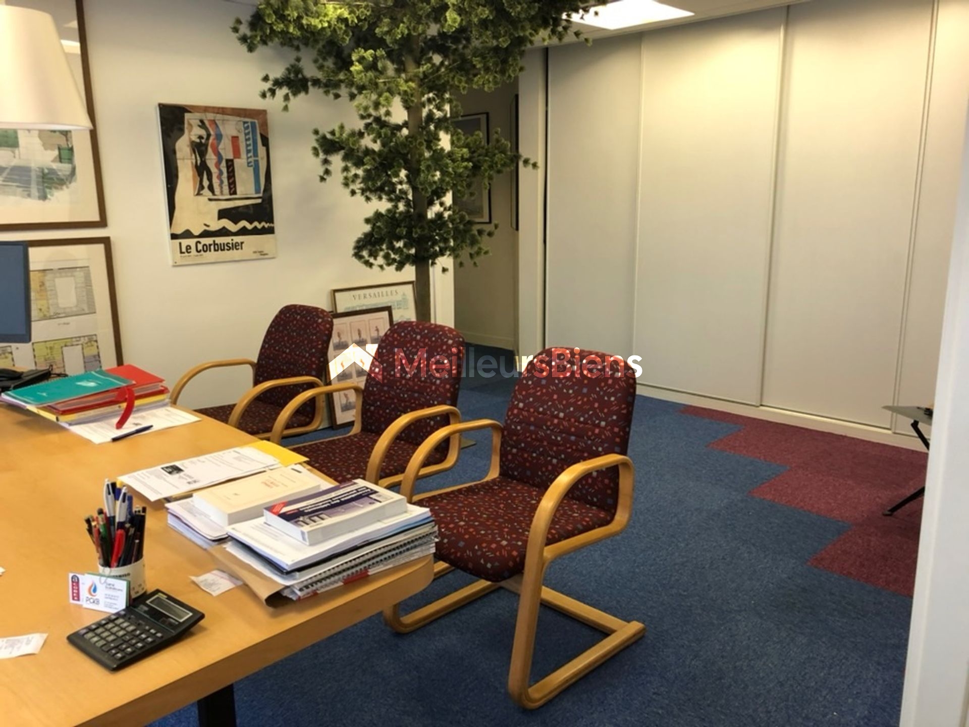gare Appartement T3  Bureau Cabinet Local commercial 52m2 parking