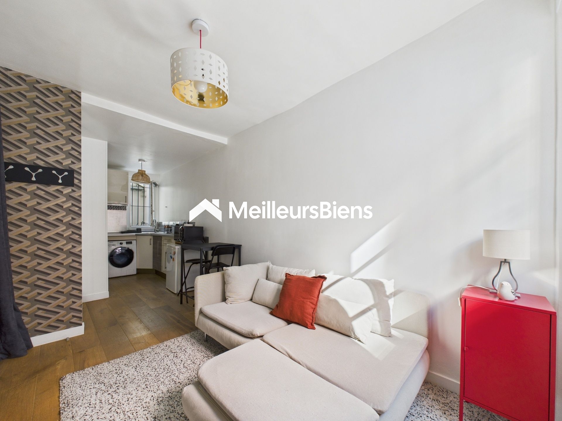 Montparnasse / Alesia x Studio entièrement rénové & meublé (bail code civil exclusivement)
