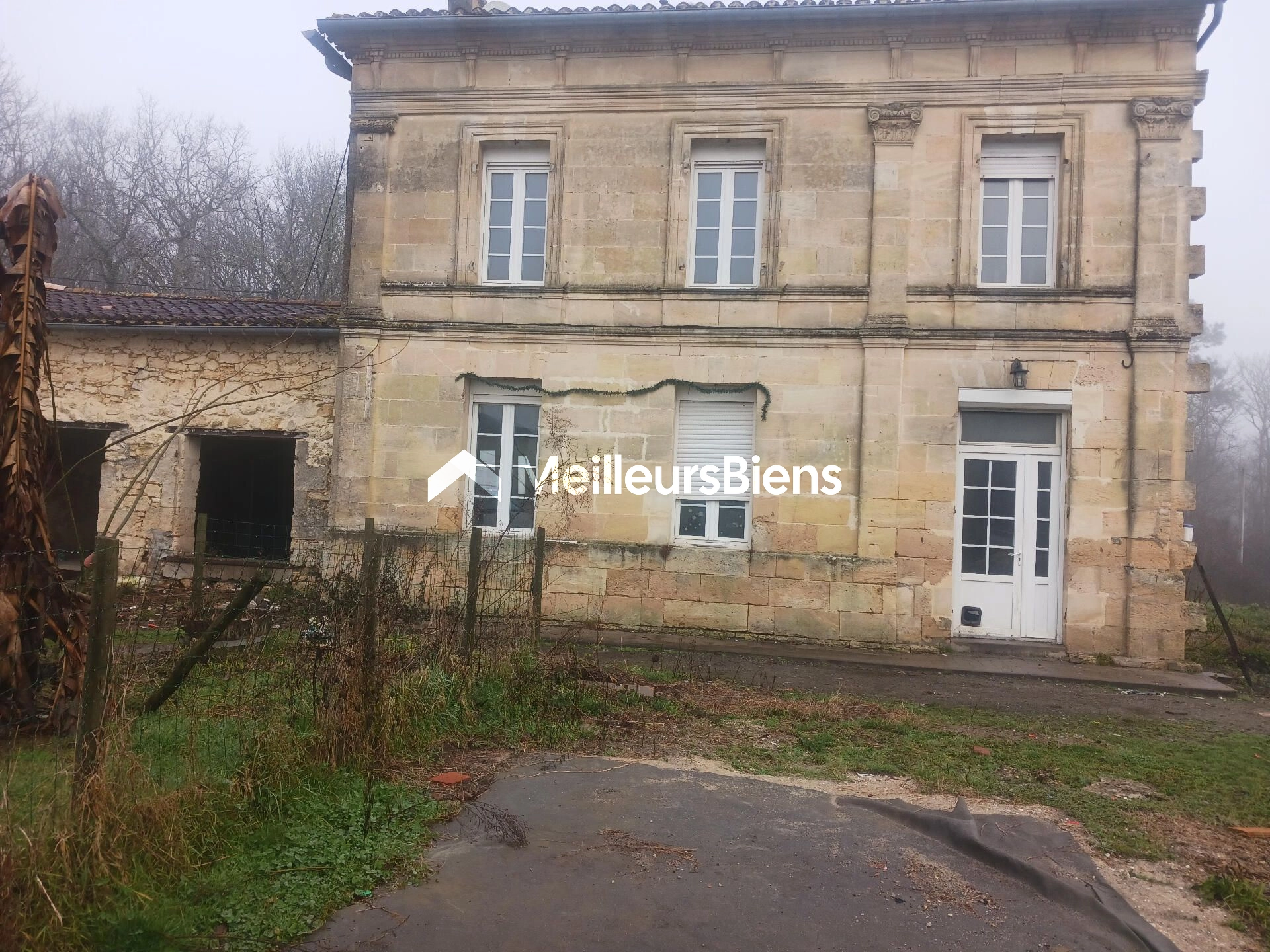 Maison de 135m² + dépendance 50m² sur terrain 900 m²