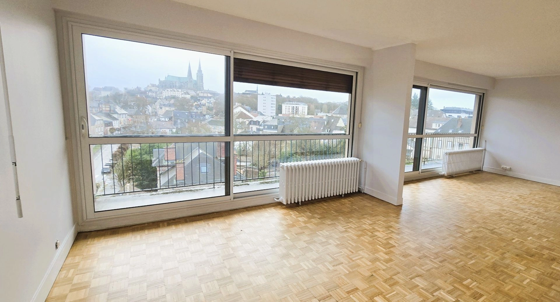 Superbe appartement T4 avec vue Cathédrale